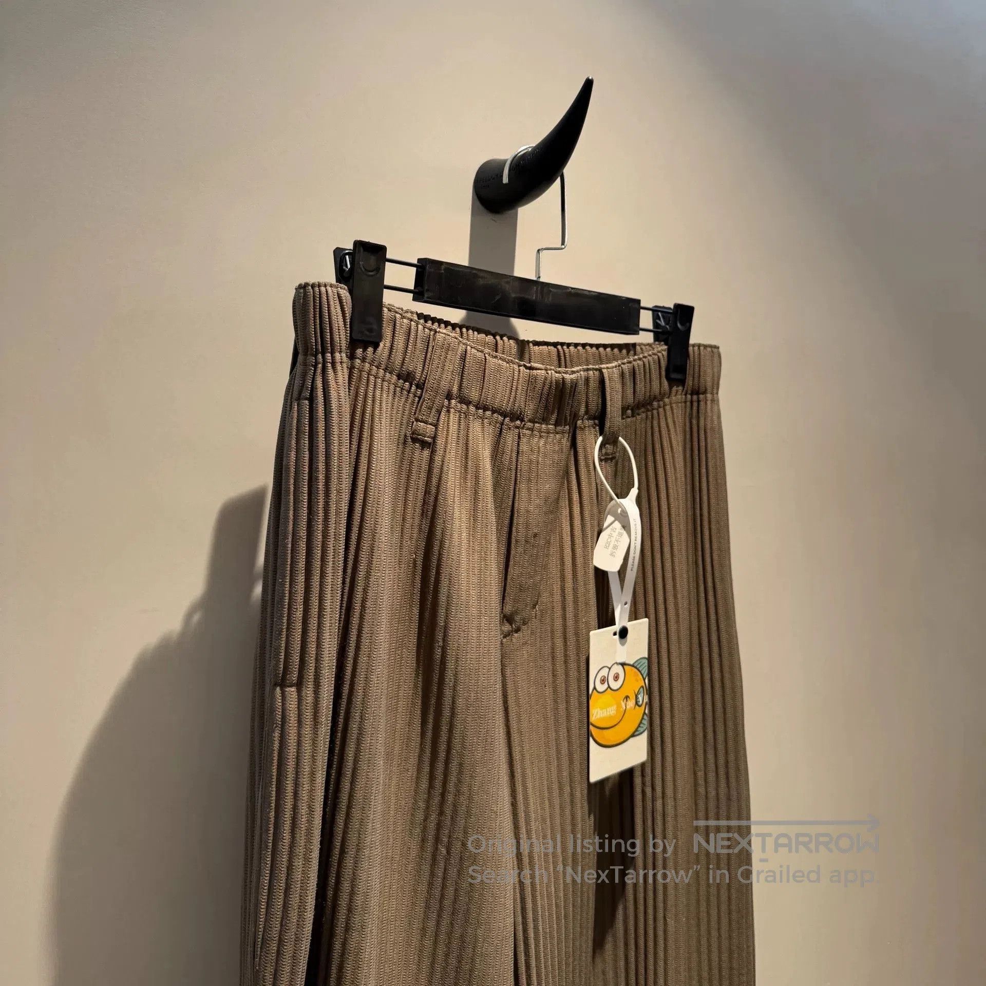 Issey Miyake Issey Miyake Classic Pleated Trousers. Size 39" - 3 Thumbnail