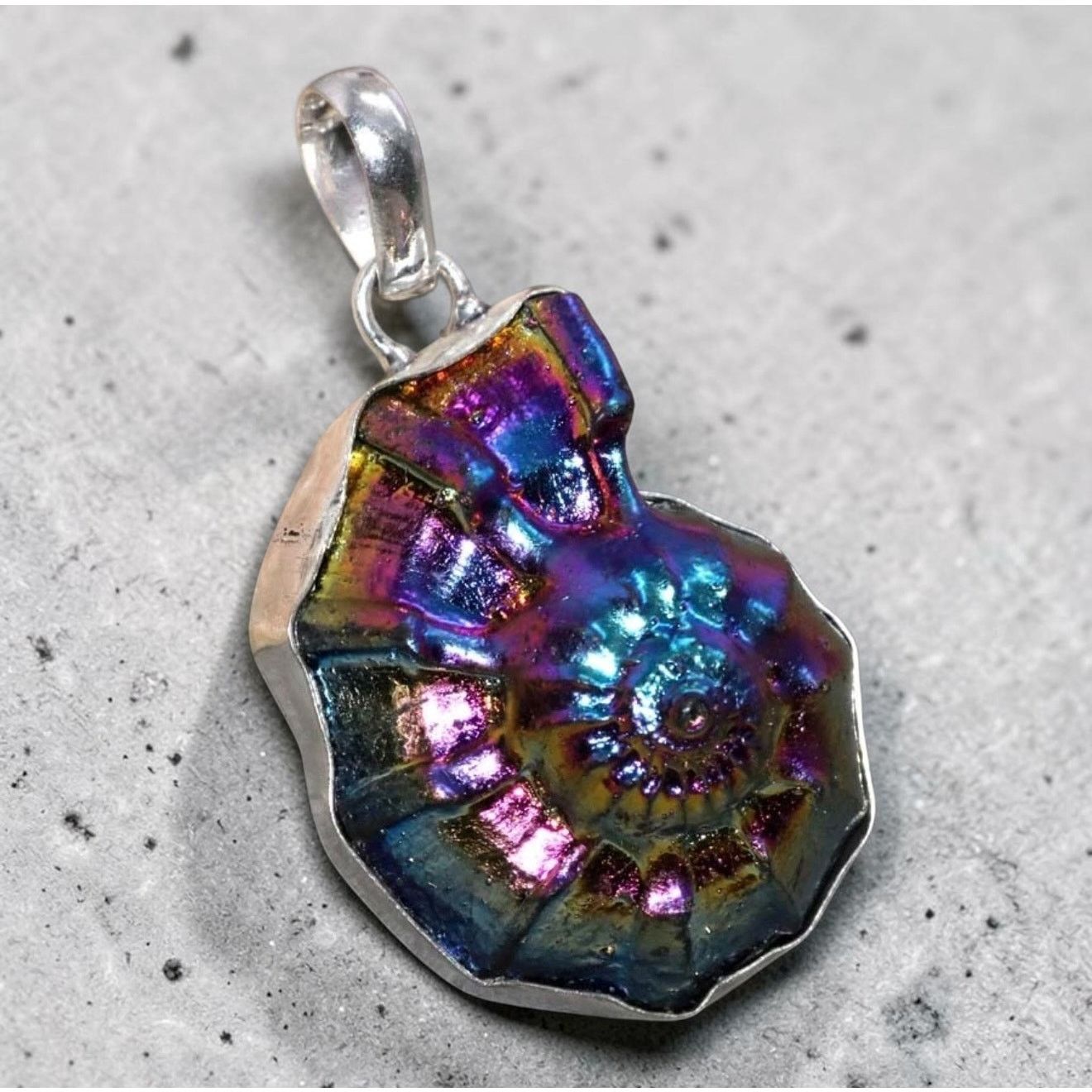 The Unbranded Brand Rainbow Titanium Ammonite Pendant 925 Plated Size ONE SIZE - 3 Thumbnail
