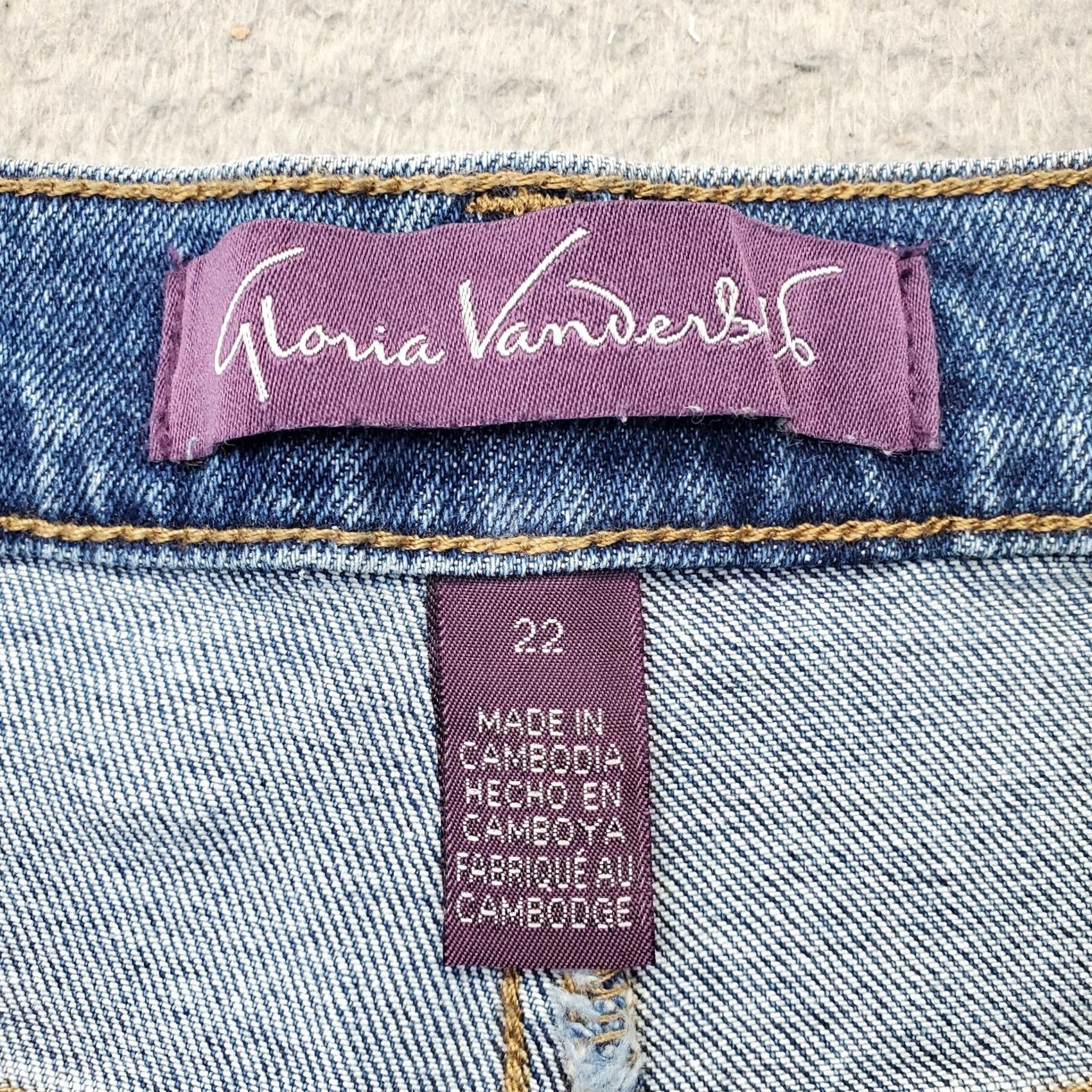 Gloria Vanderbilt Gloria Vanderbilt Jeans Womens 22 Blue Denim Stretch Relaxed Fit Straight Leg Jeans 22 Womens Blue Denim Stretch Relaxed Fit Straight Leg Mens? Size 40" / US 18 - 7 Thumbnail