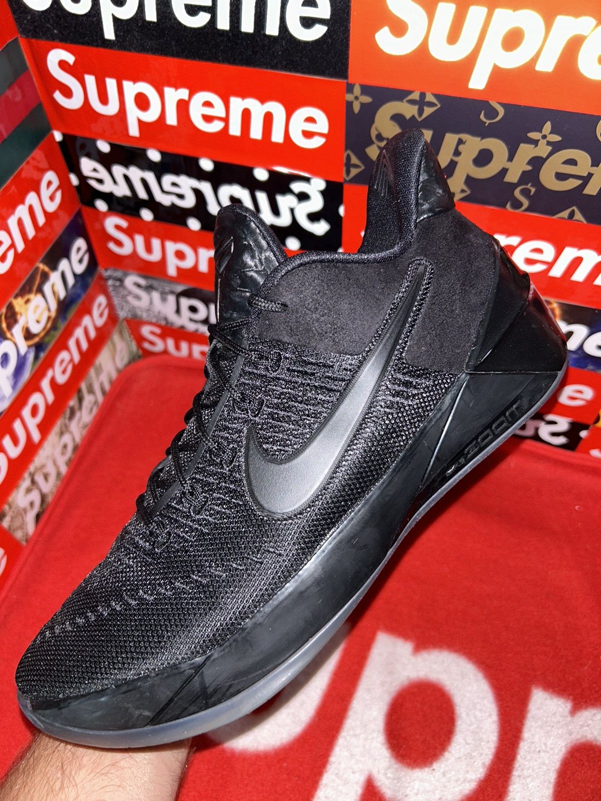 Nike Nike Kobe A.D. GS 'Triple Black' 869987-064 size 7y VNDS Size US 7 / EU 40 - 6 Thumbnail