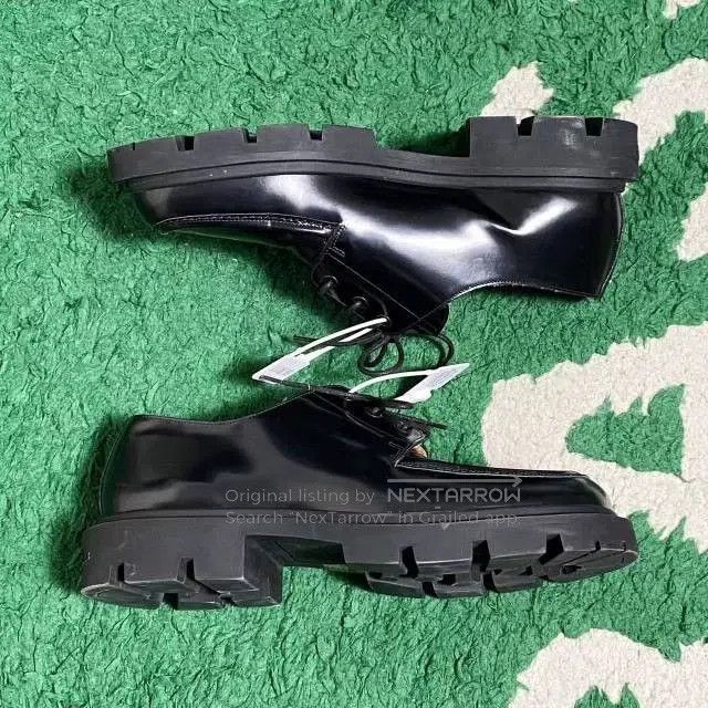 Maison Margiela Maison Margiela Square. Size US 8 / EU 41 - 2 Thumbnail
