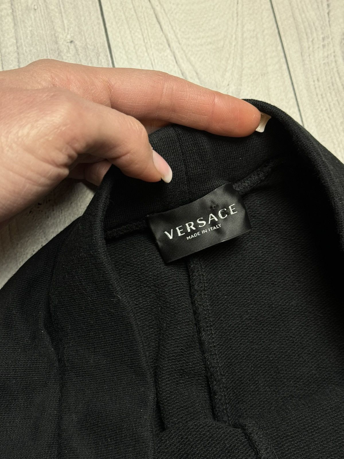Versace Versace pants women's joggers logo gold line size Xs/S black Size 30" / US 8 / IT 44 - 11 Thumbnail