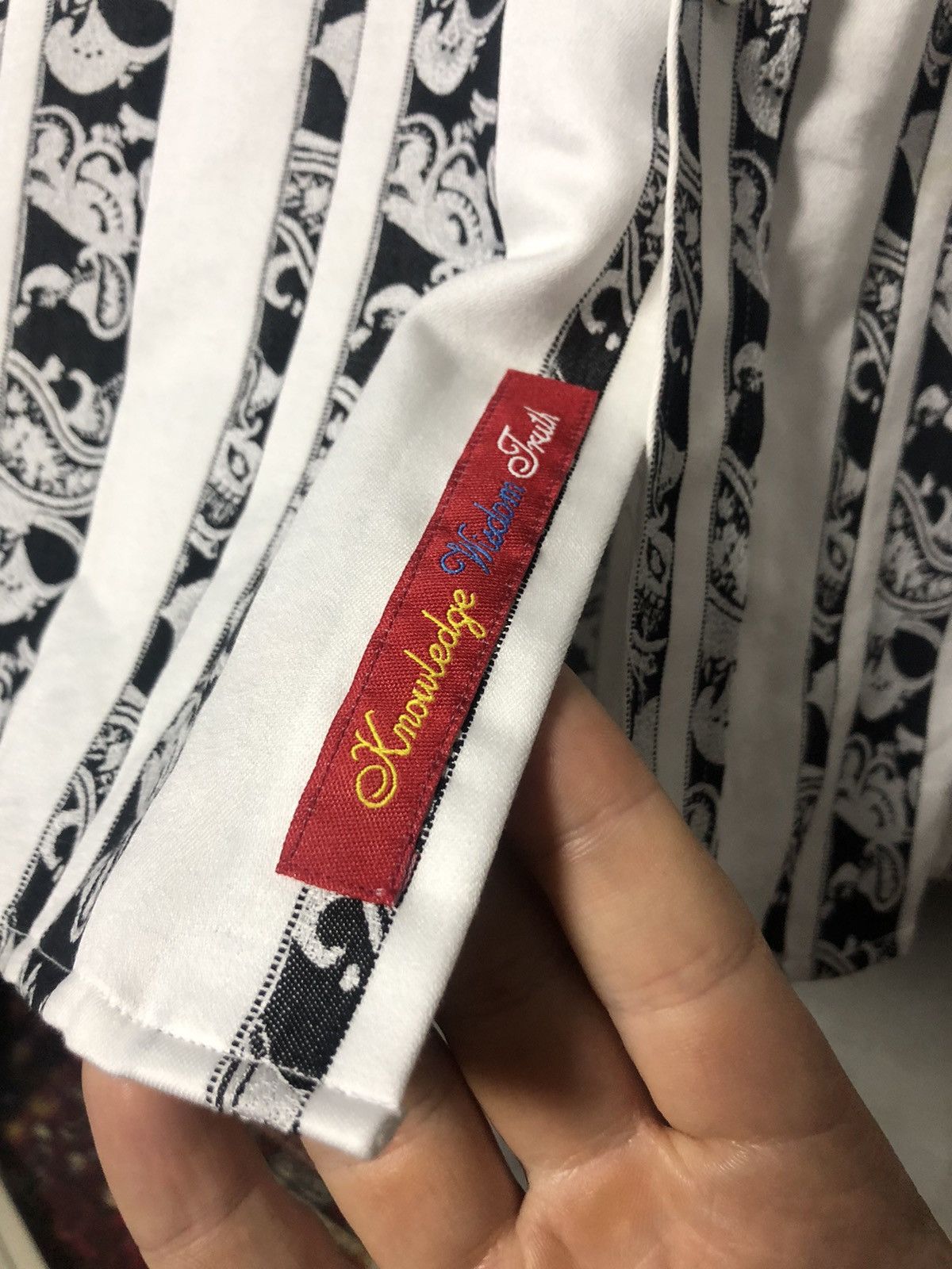 Robert Graham Robert Graham Men's Shirt XL Paisley & Stripe Design Size US XL / EU 56 / 4 - 4 Thumbnail