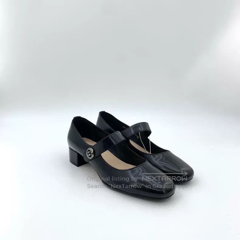 Dior Dior Black leather round toe buckle thick heel Mary Jane s Size US 5 / IT 35 - 2 Thumbnail