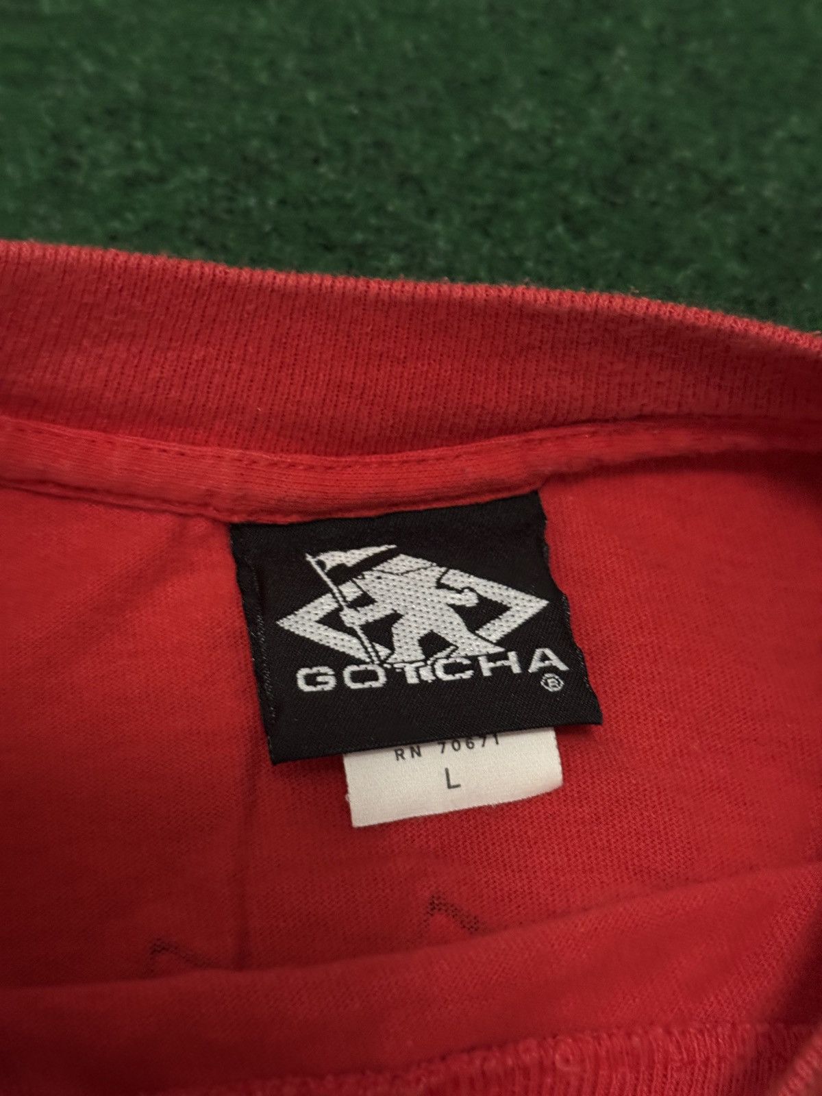 Gotcha × Vintage Vintage 90s GOTCHA Beach Surfer Retro Red Graphic T Shirt Size US L / EU 52-54 / 3 - 6 Thumbnail