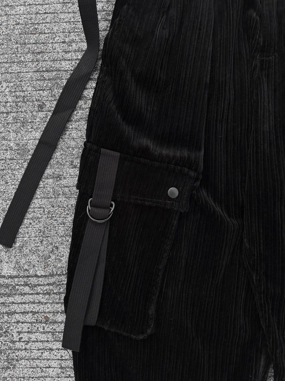 Japanese Brand × SHAREEF Shareef Black Corduroy Bondage Cargo Pants Size US 30 / EU 46 - 6 Thumbnail