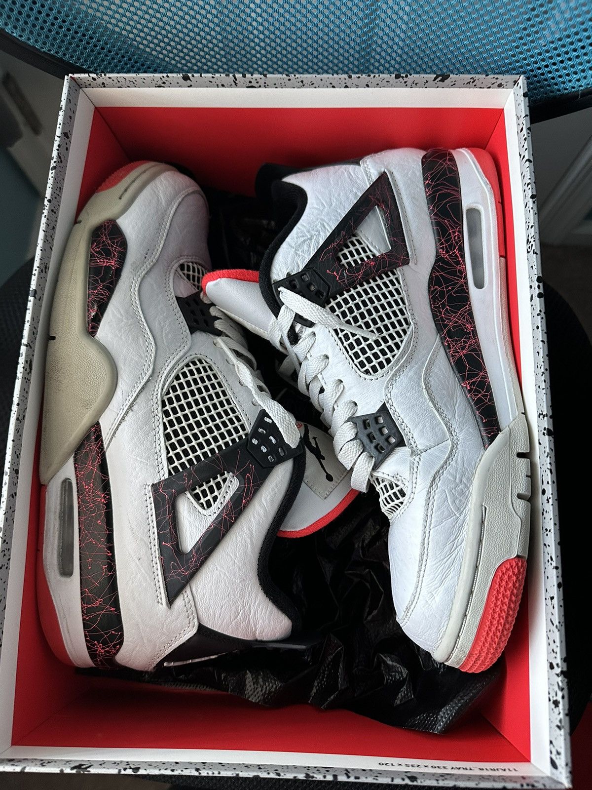 flight jordans 4