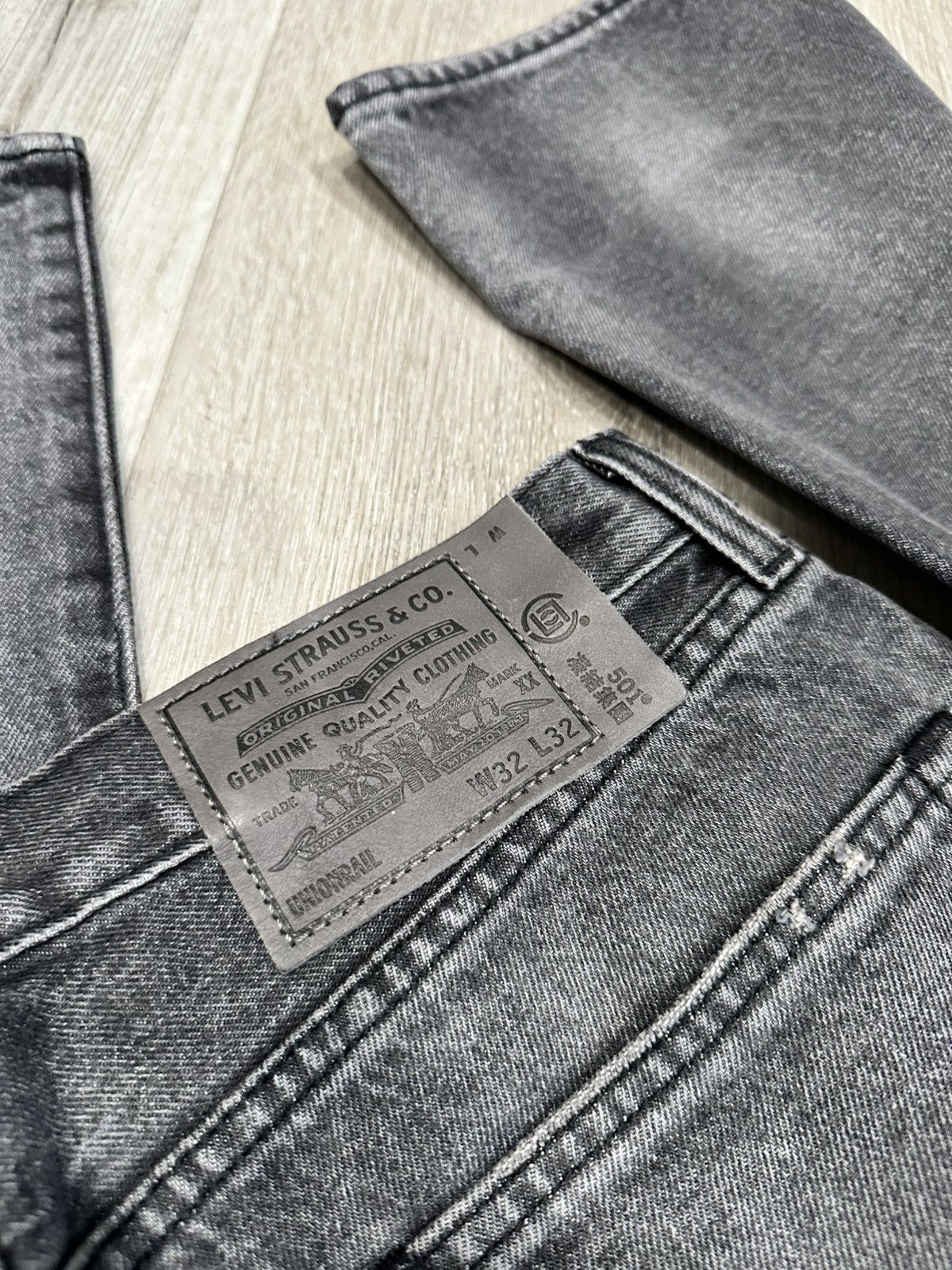 CLOT × Levi's CLOT X Levi’s 501 UNIONRAIL BLACK DENIM SIZE 32 Size US 32 / EU 48 - 7 Thumbnail