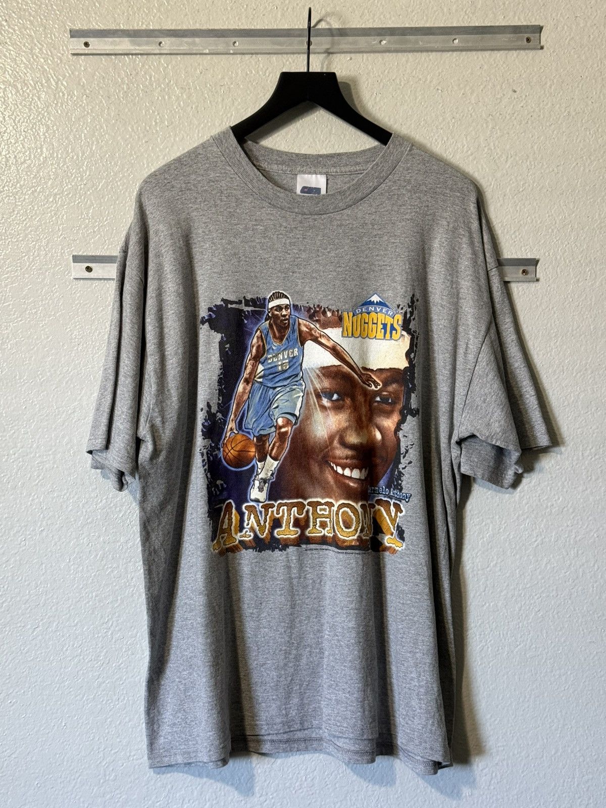 NBA XL Vintage 2003 Denver Nuggets Carmelo Anthony NBA Coin Tee Size US XL / EU 56 / 4 - 1 Thumbnail