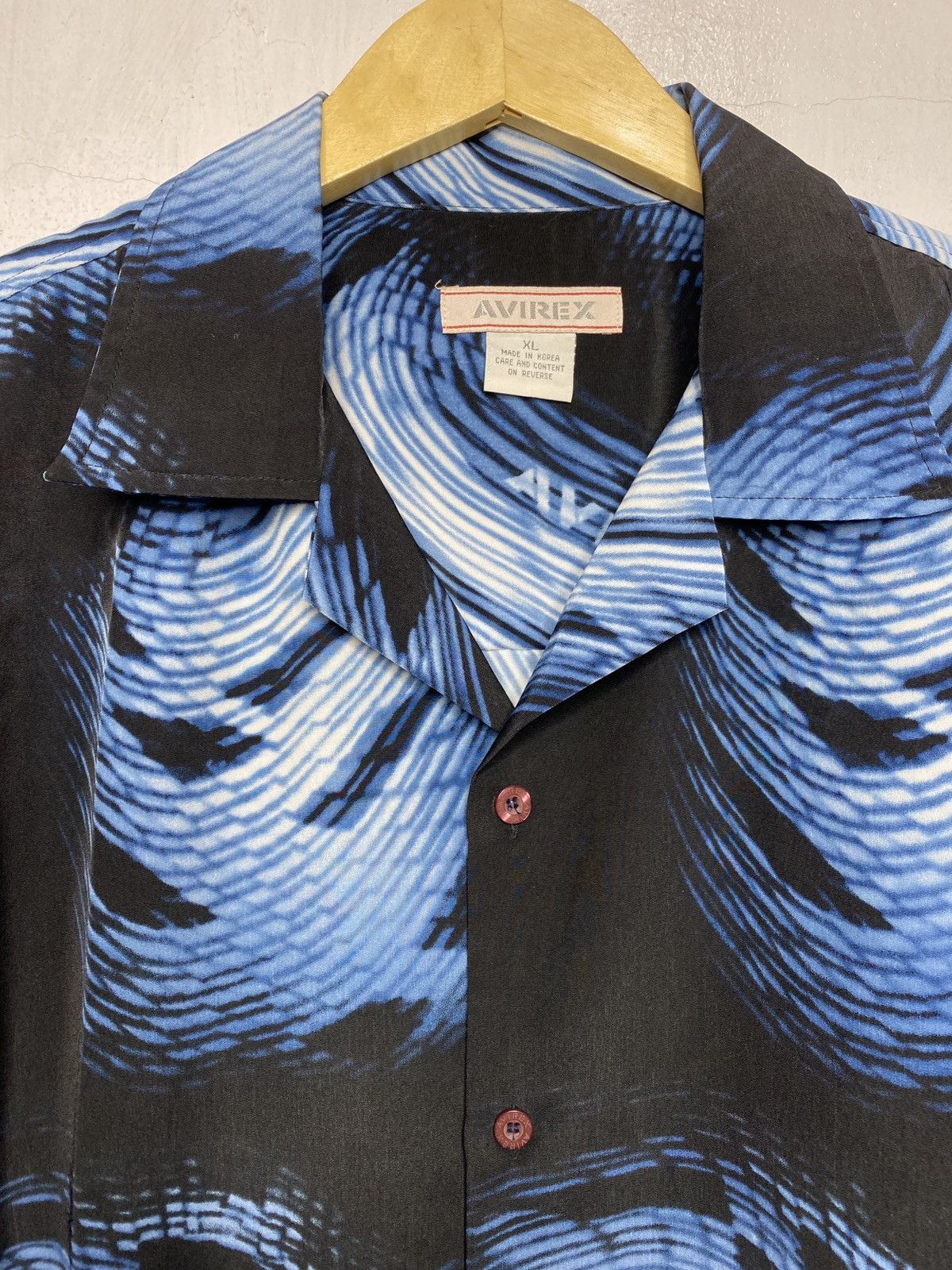 Avirex Avirex shirt made of slippery oversized material Size US XL / EU 56 / 4 - 7 Thumbnail