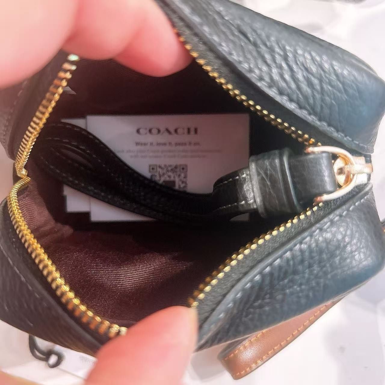 Coach Pouch Wristlet CW906 Size ONE SIZE - 4 Thumbnail