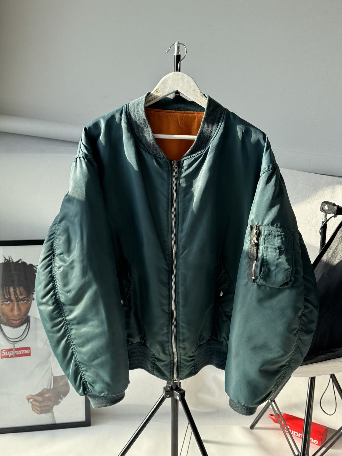 Vintage Vintage Boxy Faded MA1 Bomber Jacket Alpha Industries Style Size US L / EU 52-54 / 3 - 2 Thumbnail