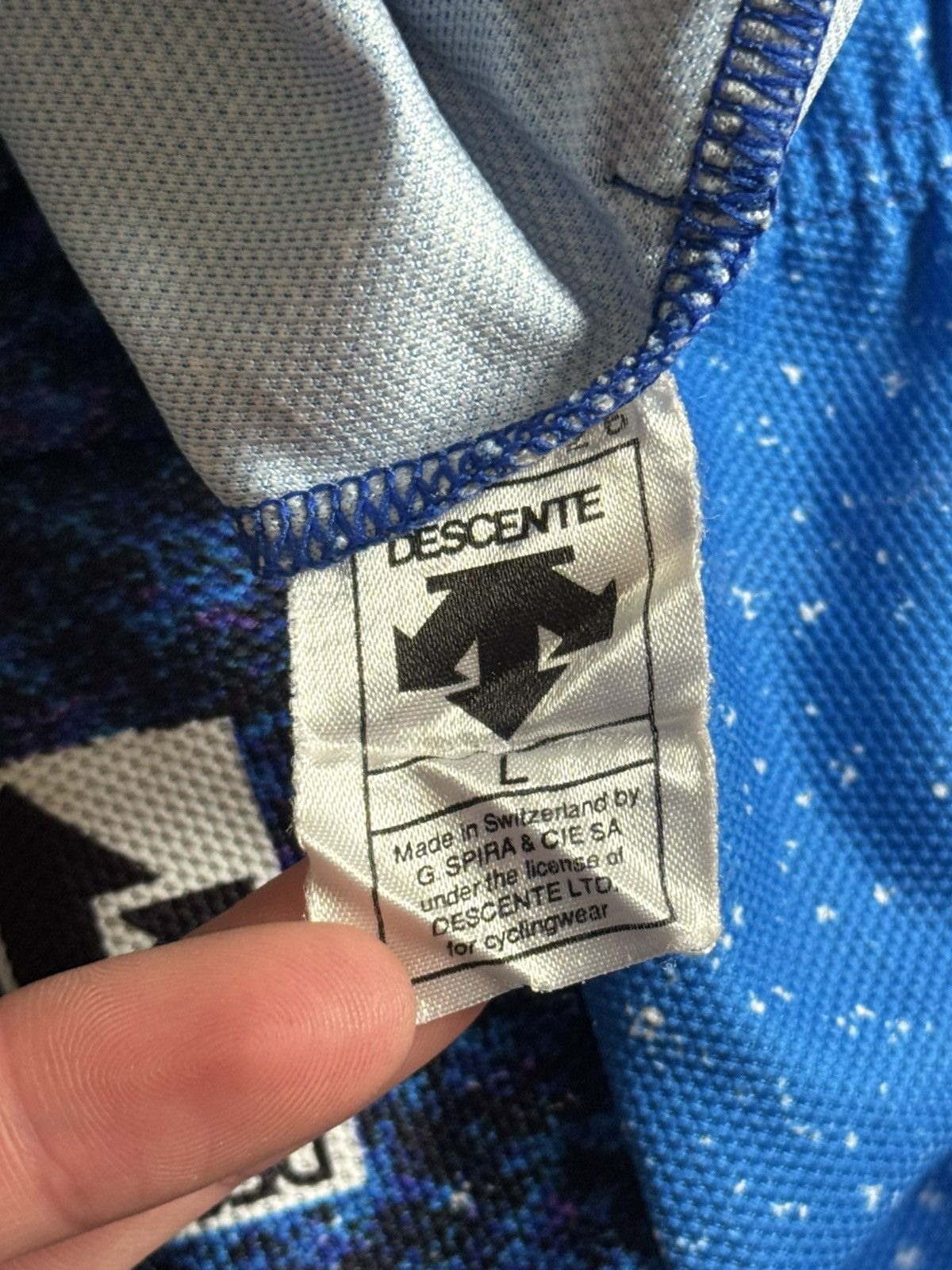Descente × Vintage Descente L all printed vintage cycling jersey tee T-shirt Size US L / EU 52-54 / 3 - 6 Thumbnail