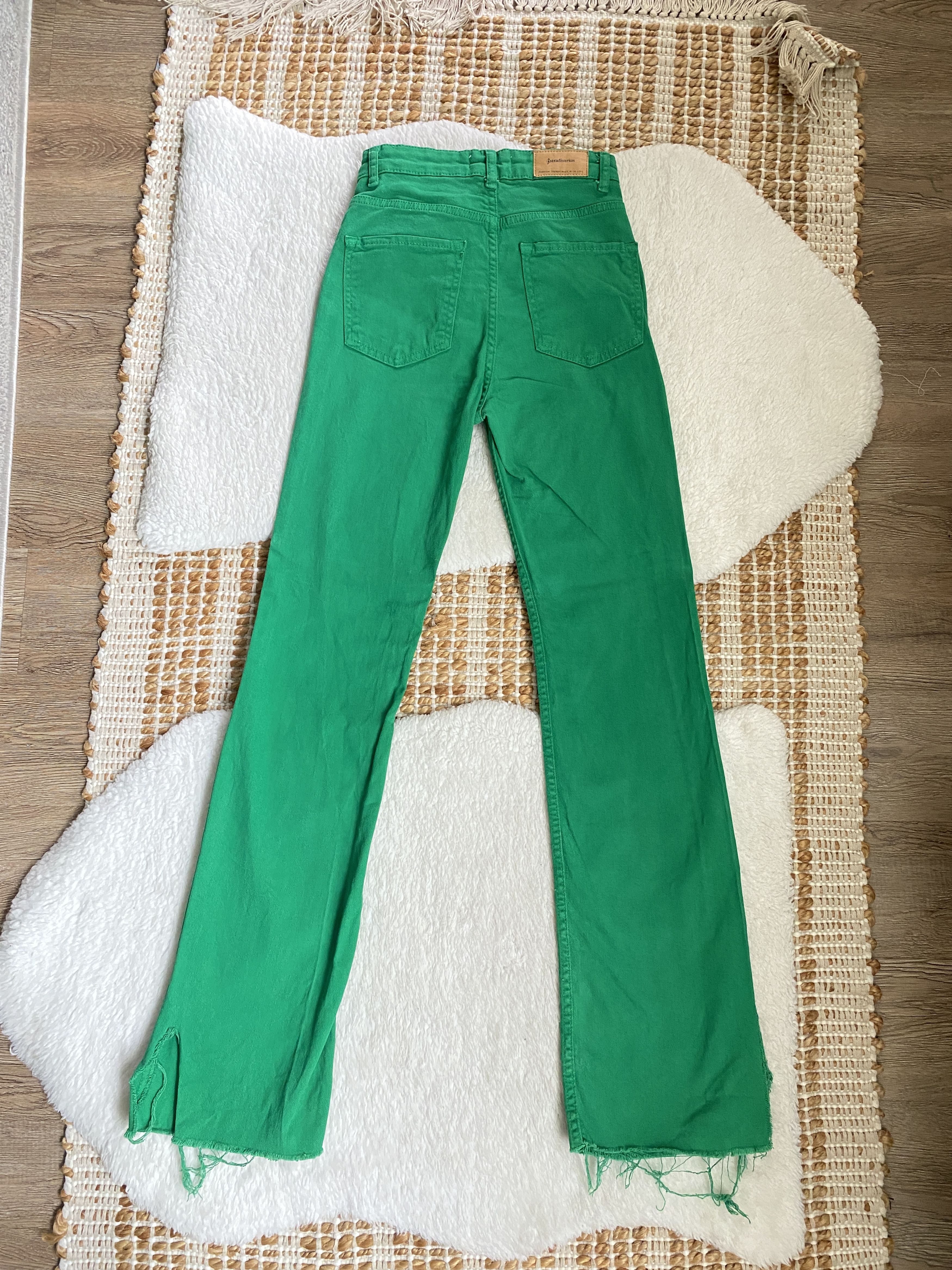 Stradivarius Stradivarius Slim Flare Jeans with Split Hem – Bright Green Size 26" / US 2 / IT 38 - 2 Thumbnail
