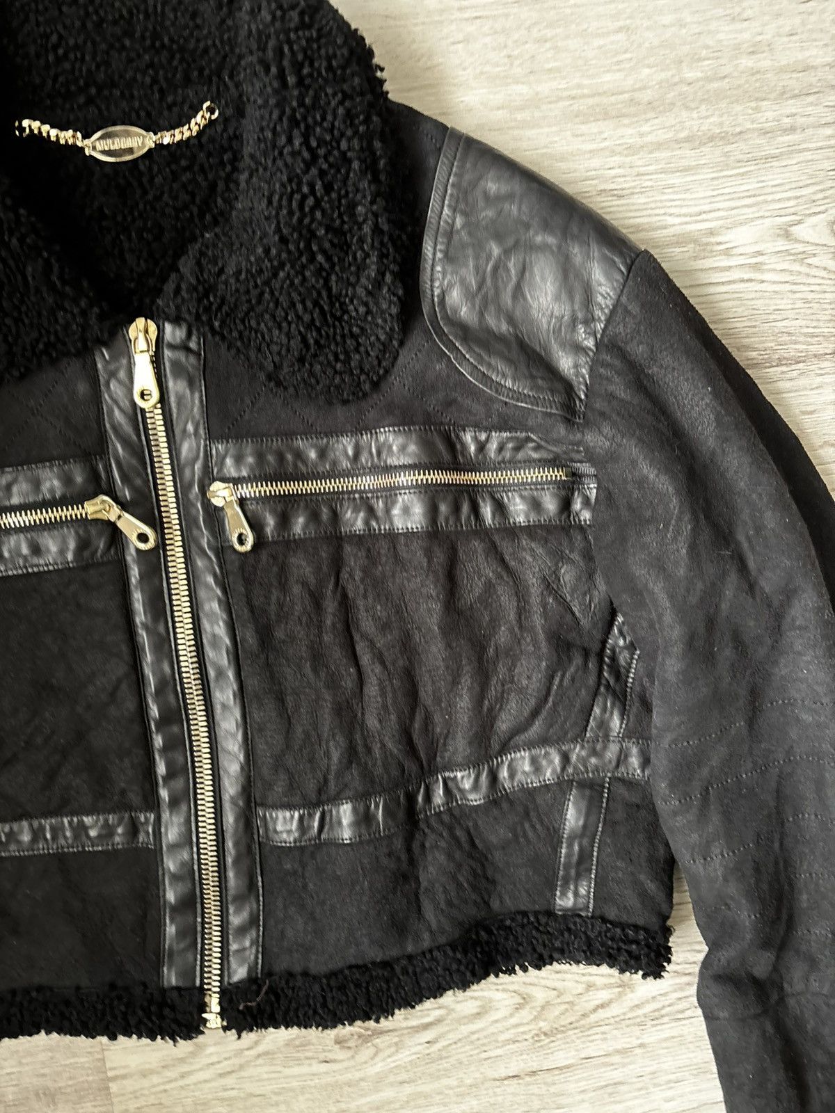 Mulberry Mulberry Made in Italy Shearling Cropped (circa 2009–2012) Size M / US 6-8 / IT 42-44 - 4 Thumbnail