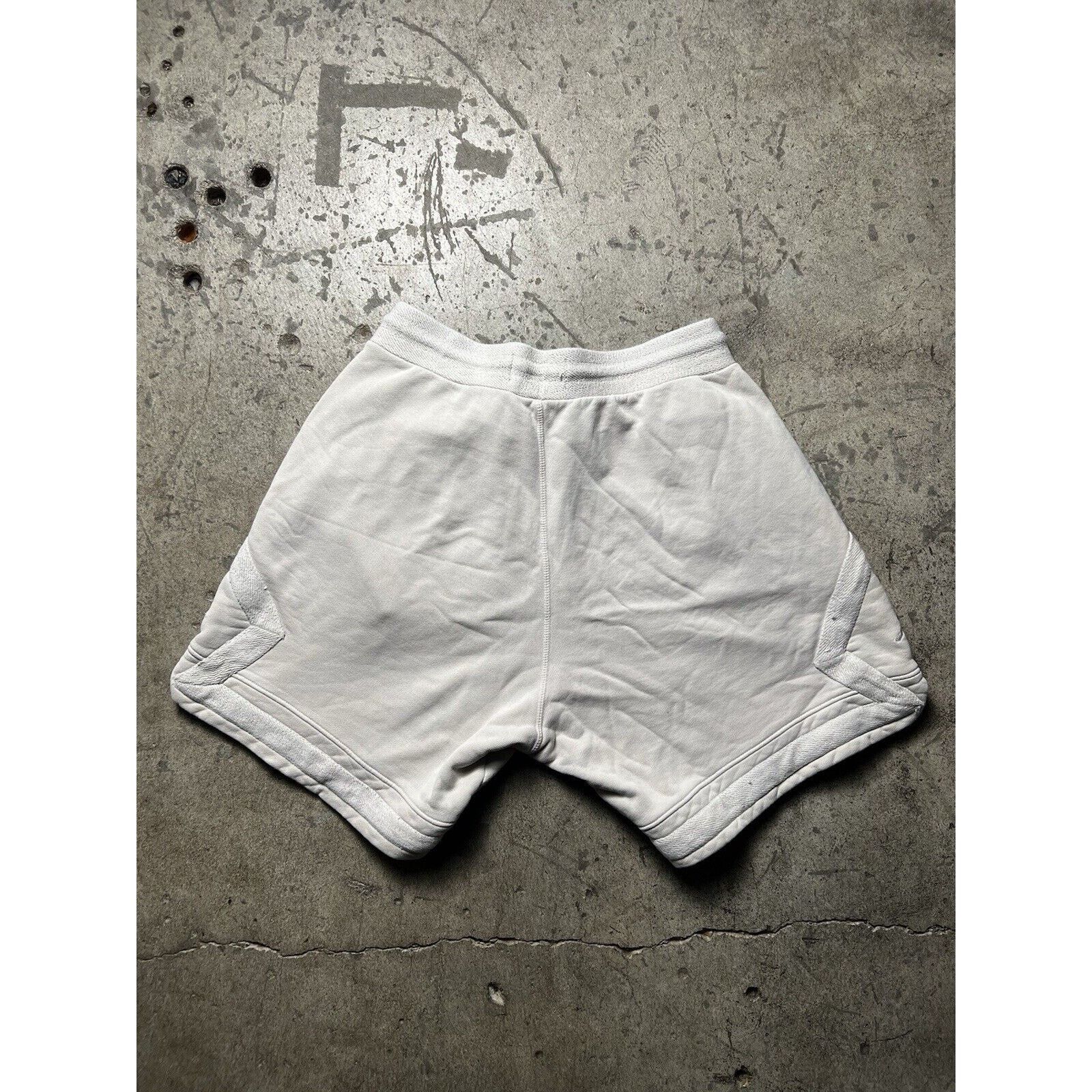 Jordan Brand Nike Jordan Jumpman Fleece Diamond Shorts Cream Size M Size US 30 / EU 46 - 2 Thumbnail