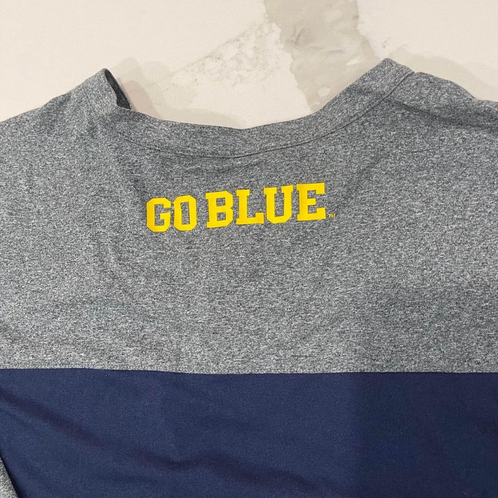 Nike Nike DriFit Henley 3/4Sleeve University Michigan Shirt MenXL Size US XL / EU 56 / 4 - 8 Thumbnail