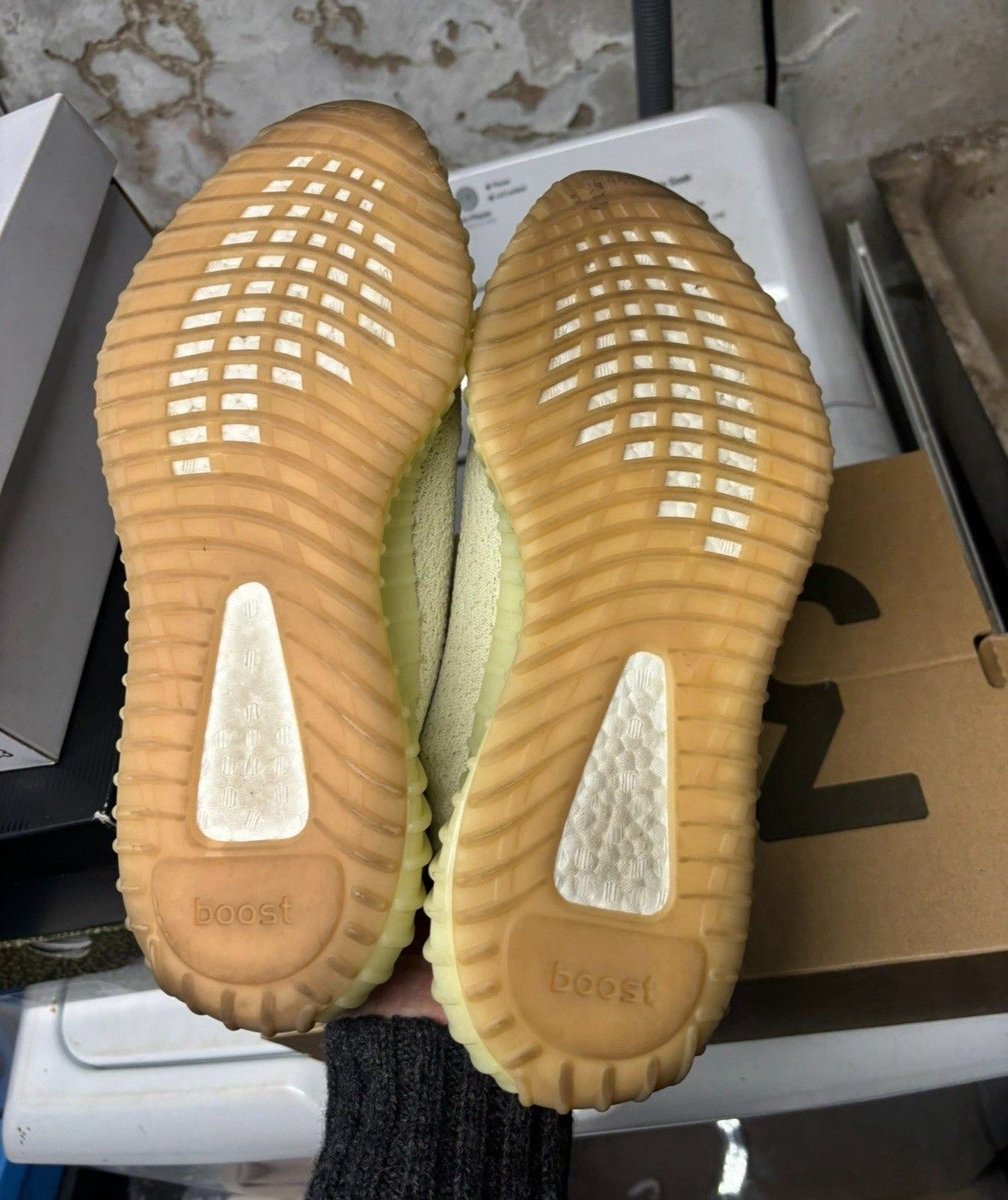 Yeezy adidas Yeezy Boost 350 V2 Butter CLEAN Size US 12 / EU 45 - 5 Thumbnail