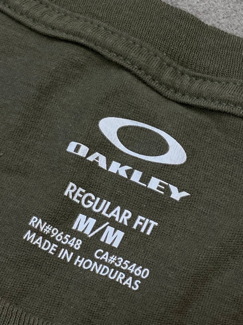 Oakley Oakley Big Camo Logo Regular Fit T-Shirt Size US M / EU 48-50 / 2 - 11 Thumbnail