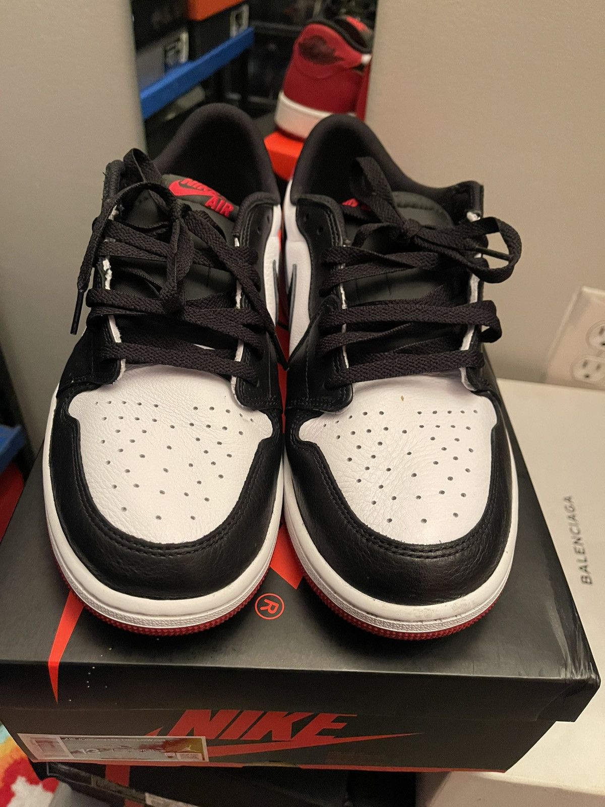 Jordan Brand Jordan 1 low black toe sz 13 Size US 13 / EU 46 - 4 Thumbnail