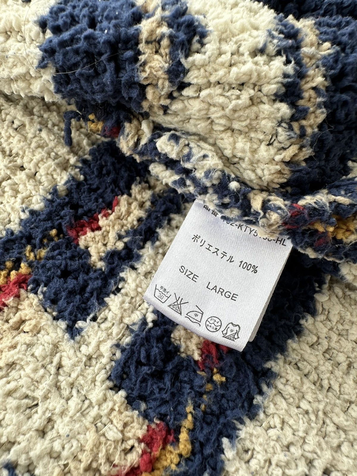 Other Hawaii navajo fleece button nice design Size US M / EU 48-50 / 2 - 11 Thumbnail