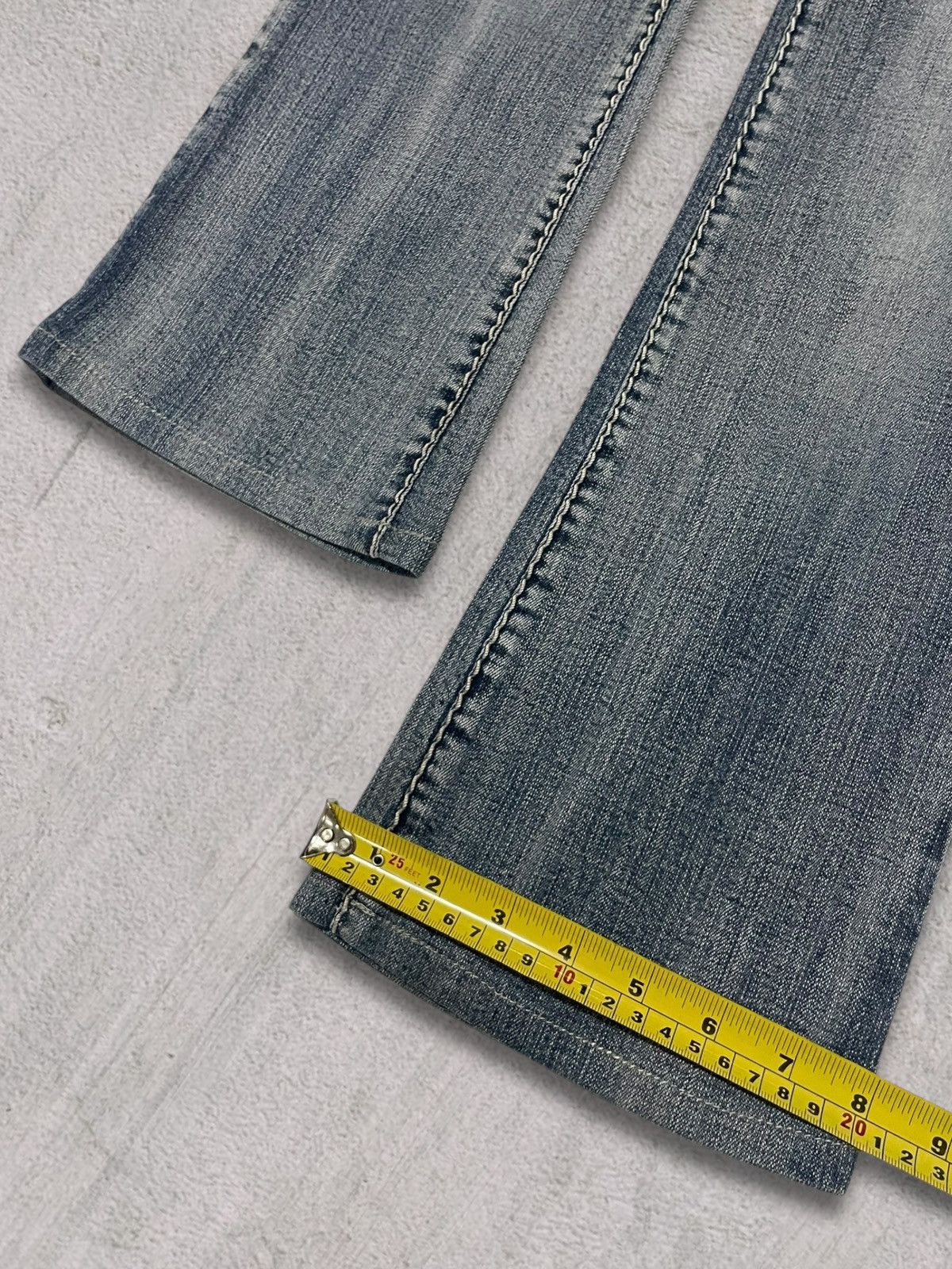 Japanese Brand Vintage Y2K Womenswear Bold Stitch Blue Wash Bootcut Jeans Size 29" - 13 Thumbnail