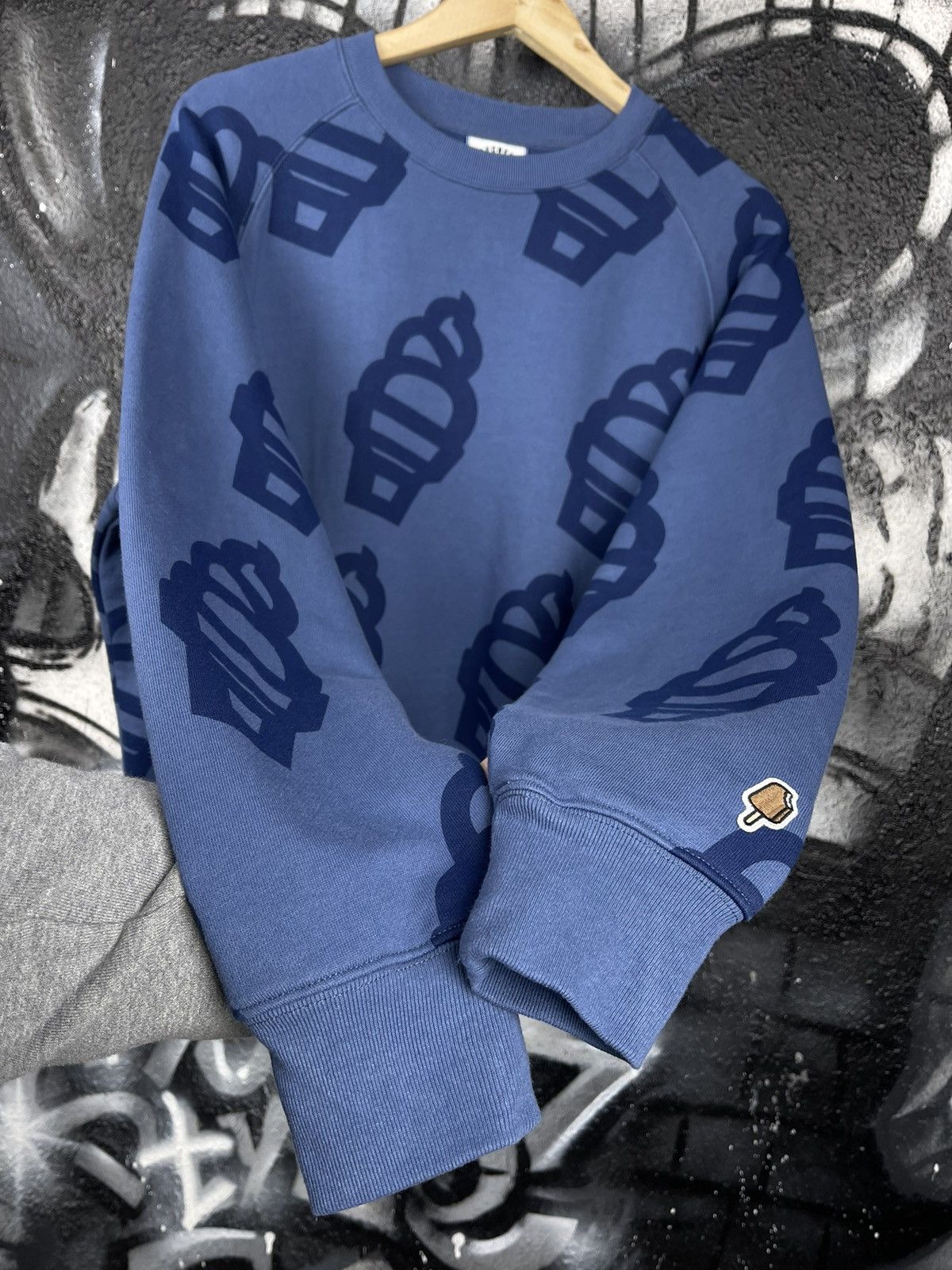 Icecream Icecream By BBC Soft Serve Crew Navy Sweatshirt Men’s Size M Size US M / EU 48-50 / 2 - 7 Thumbnail