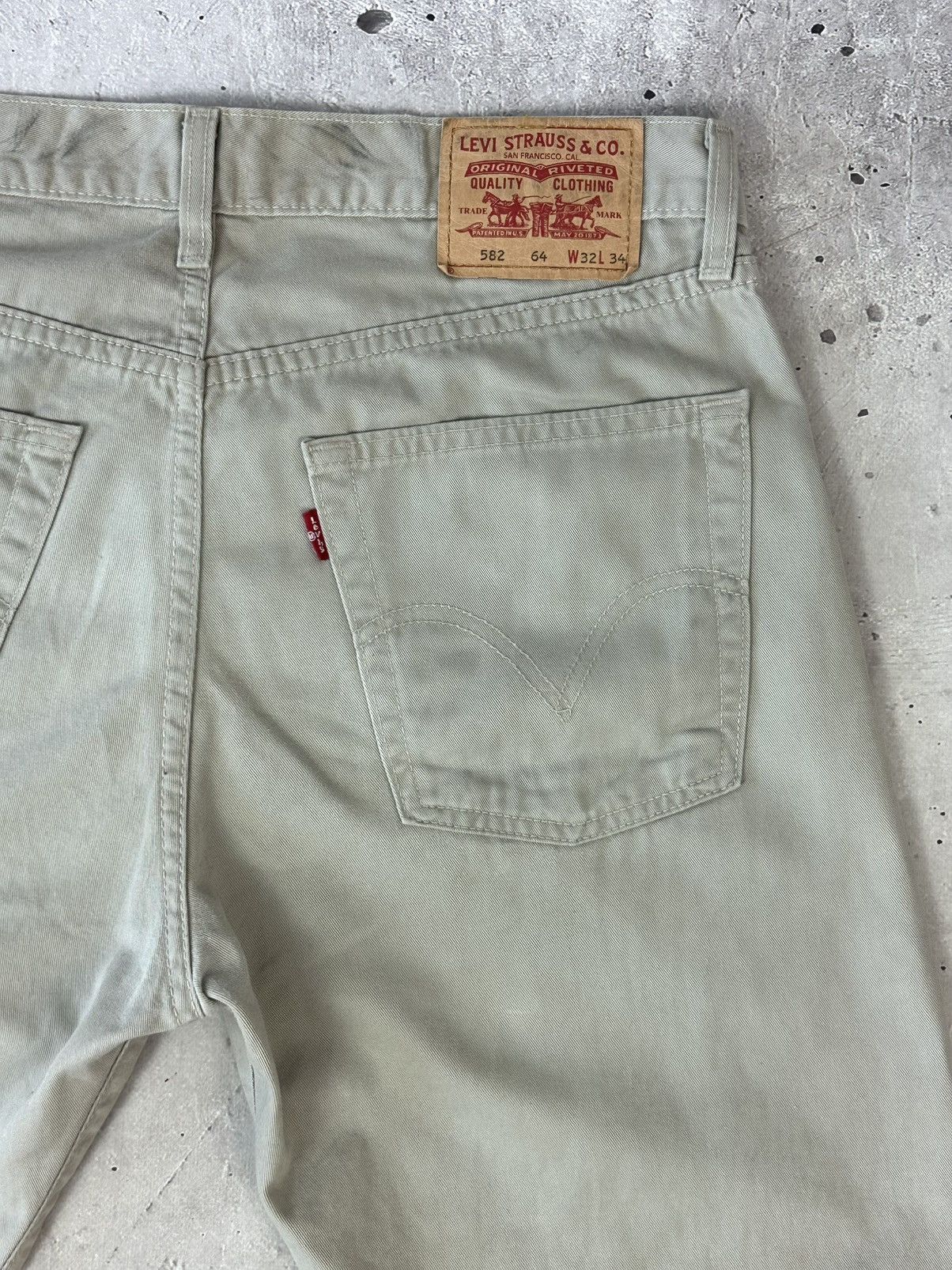 Levi's Levi’s 582 Vintage Beige Cotton Men’s Shorts Size US 32 / EU 48 - 11 Thumbnail