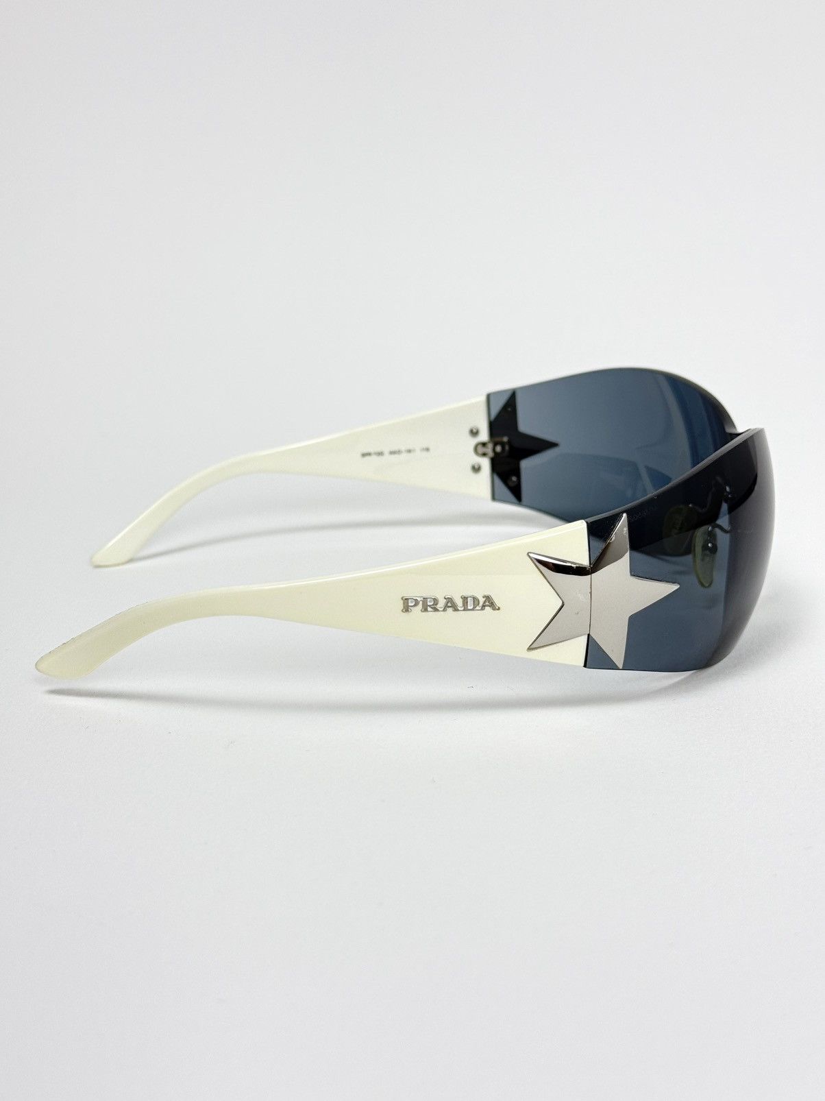 Prada Y2K ICONIC PRADA STAR SUNGLASSES IN WHITE Size ONE SIZE - 3 Thumbnail