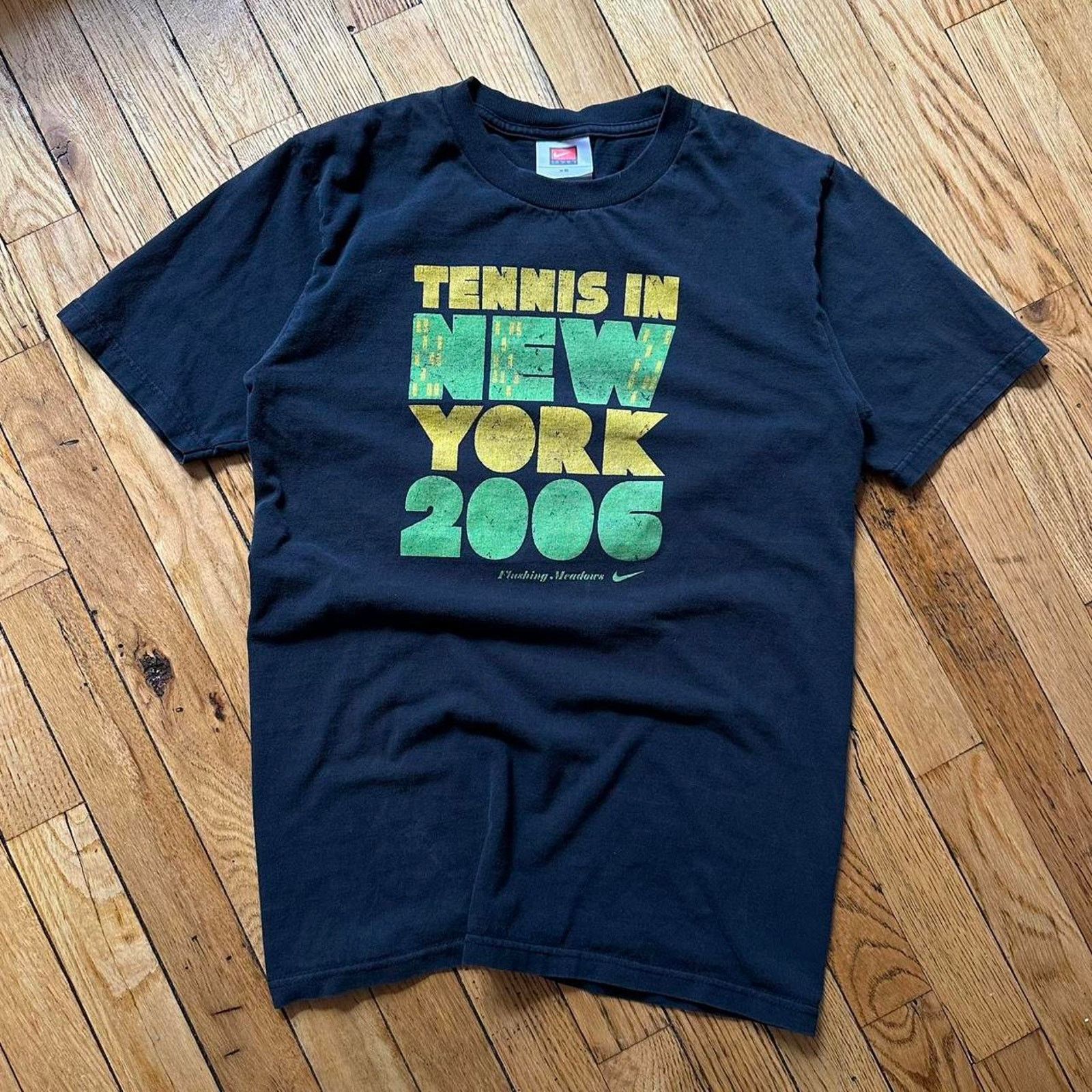 Nike × Vintage Vintage 2006 Black Faded Nike New York Tennis Graphic Tee Size US XS / EU 42 / 0 - 2 Thumbnail