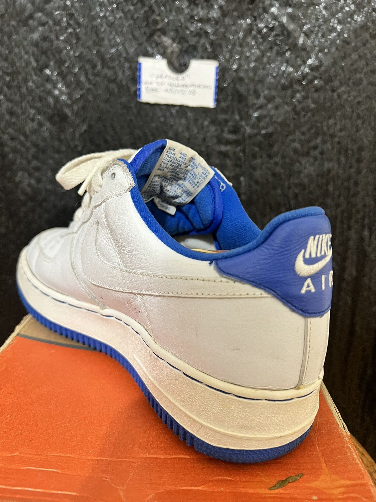 Nike 24hr FLASH SALE* Air Force 1 “2002” VERY RARE OG Size US 9 / EU 42 - 7 Thumbnail