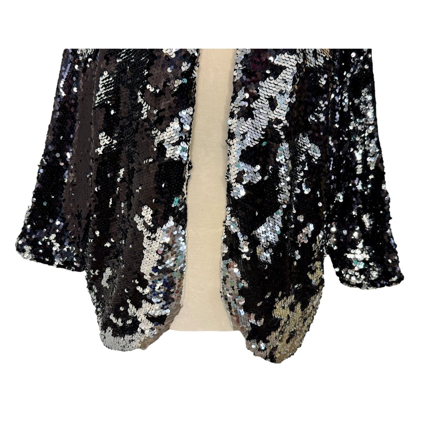 MINKPINK MINKPINK Great Escape Sequin Cape Jacket Oversized Sz XS/S Size S / US 4 / IT 40 - 5 Thumbnail