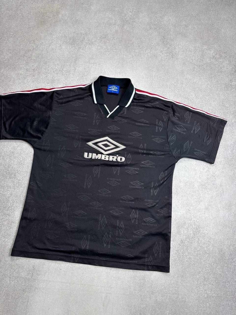 Umbro × Vintage Vintage 90s Umbro Big Logo Archival Soccer Jersey T-shirt XL Size US XL / EU 56 / 4 - 2 Thumbnail