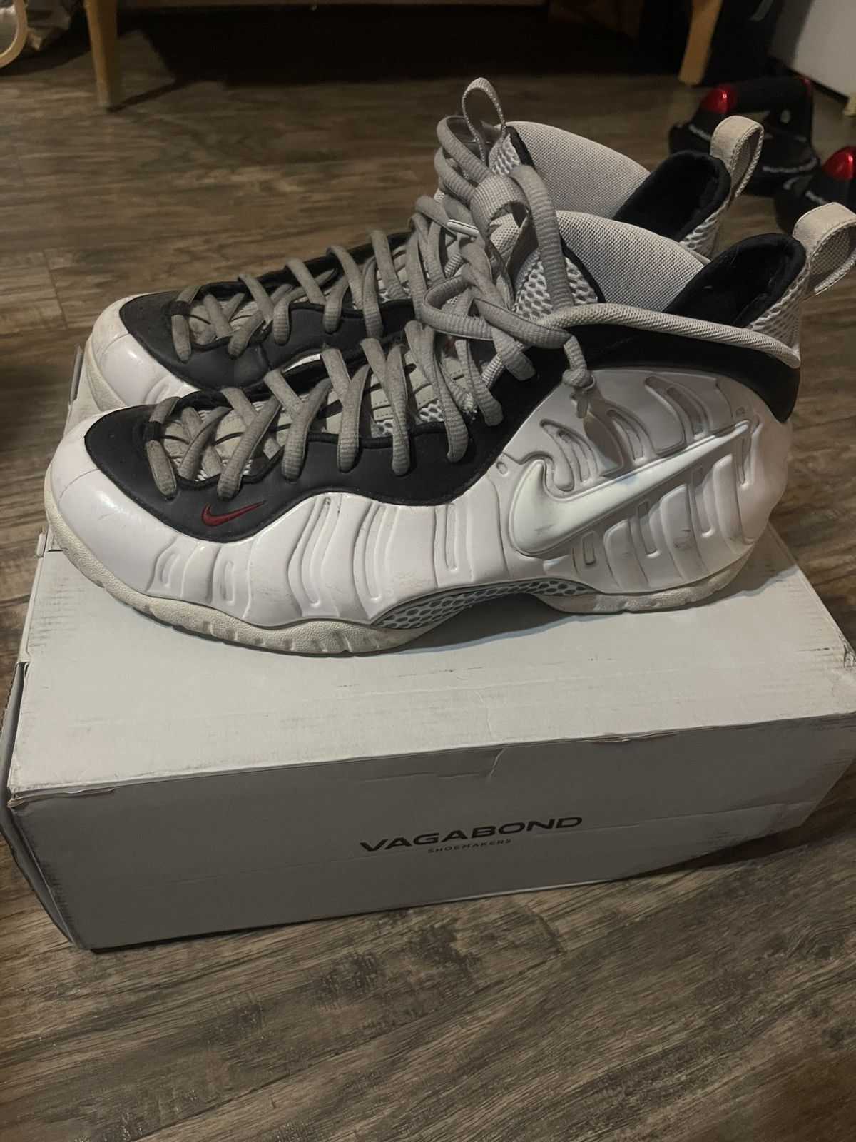 Nike White and red nike foamposite Size US 12 / EU 45 - 1 Thumbnail