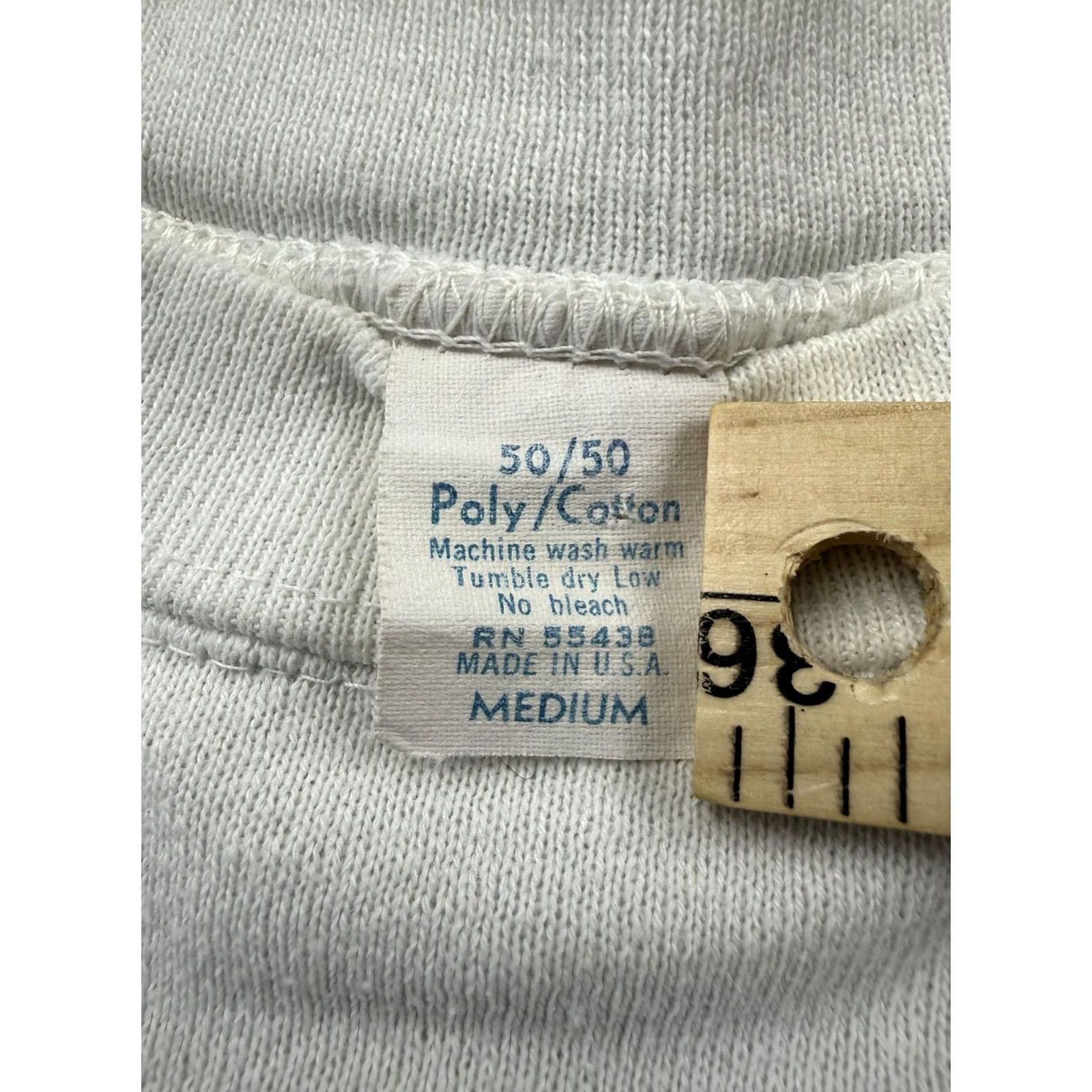 Vintage VINTAGE Sweatshirt Womens M White Pig Cartoon Fleece Crewneck VTG USA Regular Raglan Sleeve Cotton Polyester Graphic Print Size M / US 6-8 / IT 42-44 - 3 Thumbnail