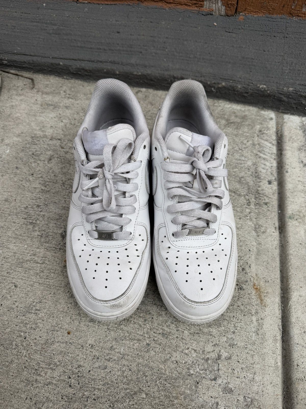 Nike white air force 1s Size US 8 / EU 41 - 2 Thumbnail