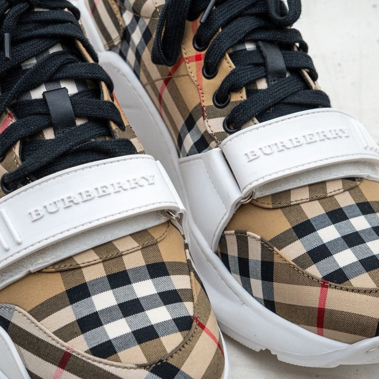 Burberry Burberry men’s check monogram vintage logo sneakers Size US 9.5 / EU 42-43 - 9 Thumbnail
