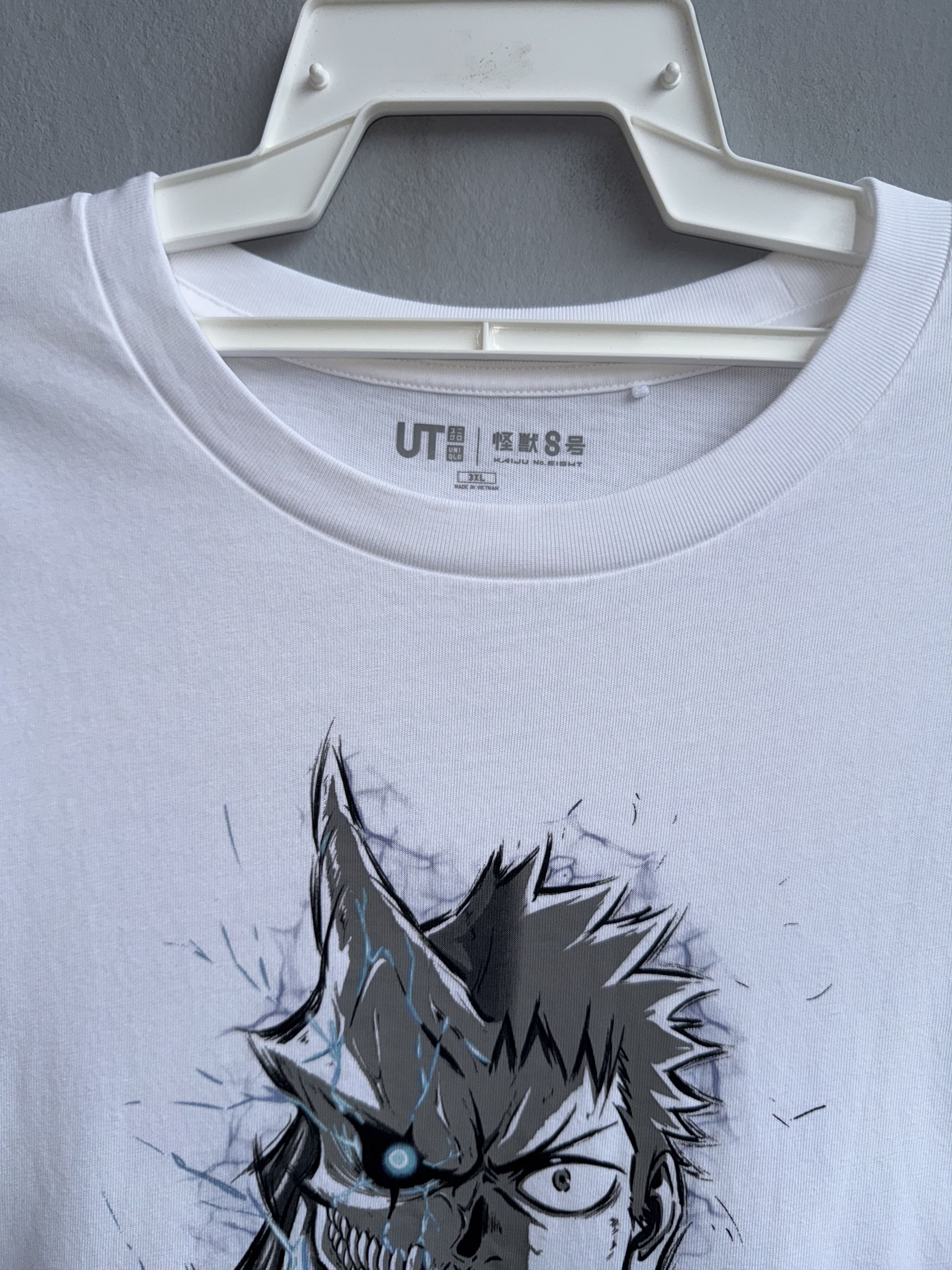 Anime × Uniqlo KAIJU No. EIGHT Uniqlo T-shirt Size US XL / EU 56 / 4 - 3 Thumbnail