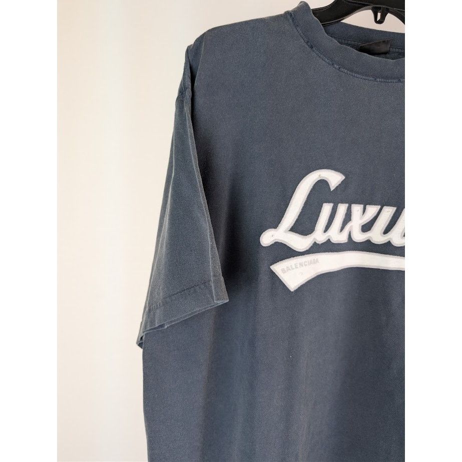Balenciaga o1rshd1 Luxury Tee Shirt in Blue Size US L / EU 52-54 / 3 - 6 Thumbnail