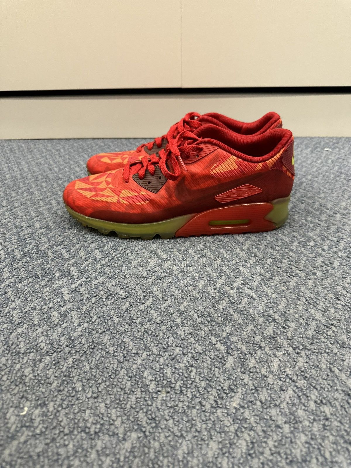 Nike NIKE AIR MAX 90 Size US 10.5 / EU 43-44 - 2 Thumbnail