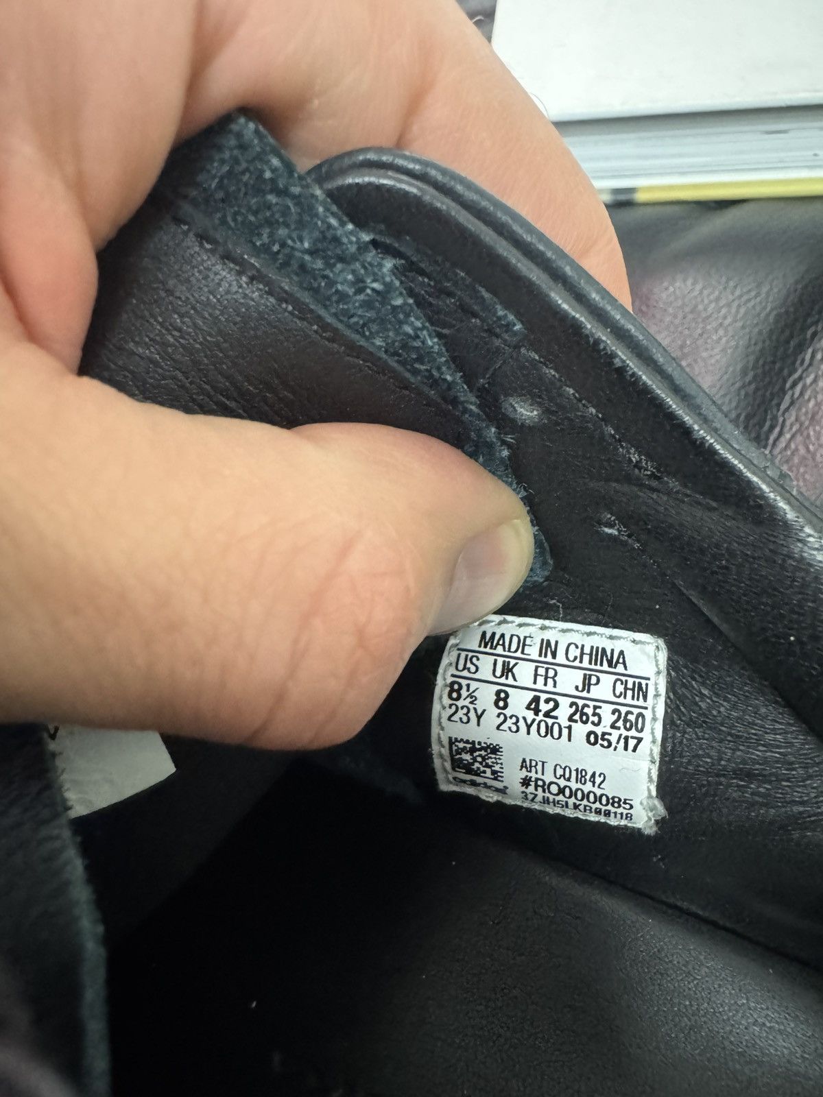 Adidas × Rick Owens Rick Owens Adidas Level Runner Triple Black Low Leather Rare Size US 8.5 / EU 41-42 - 8 Thumbnail