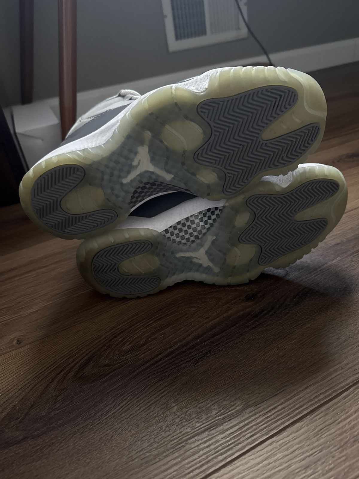 Nike Jordan 11 Cool Grey Size US 9.5 / EU 42-43 - 5 Thumbnail
