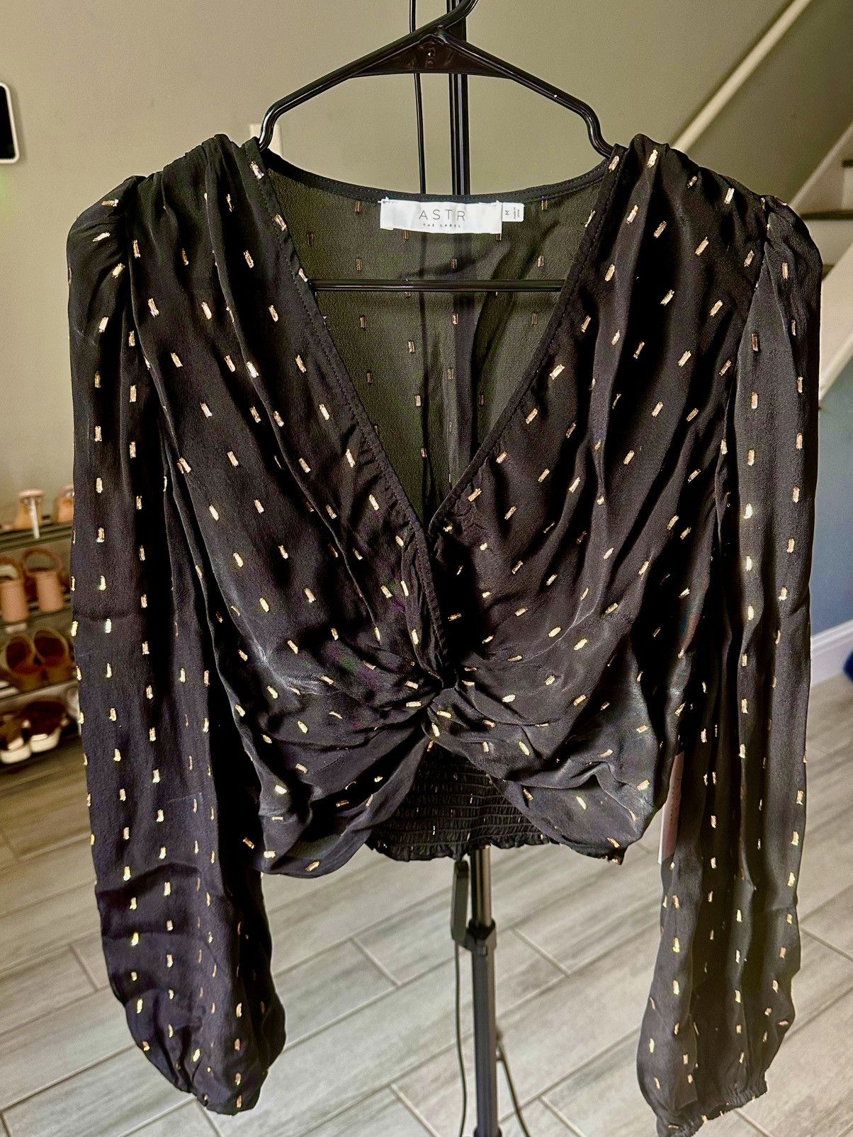 ASTR The Label ASTR THE LABLE (M) Nix Top Black/Gold Size M / US 6-8 / IT 42-44 - 2 Thumbnail