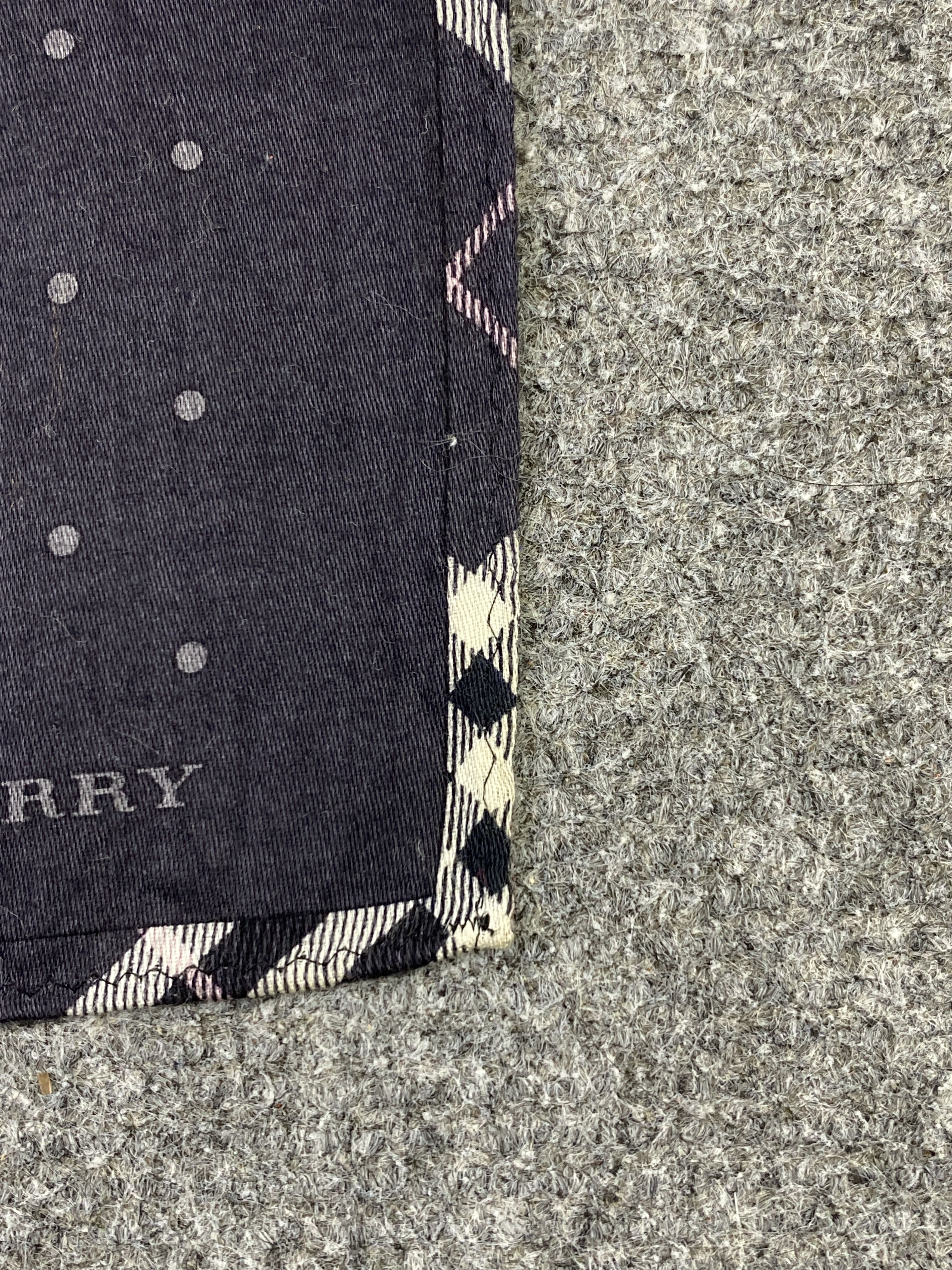 Burberry Vintage Burberry Handkerchief / Neckerchief KT0068 Size ONE SIZE - 6 Thumbnail