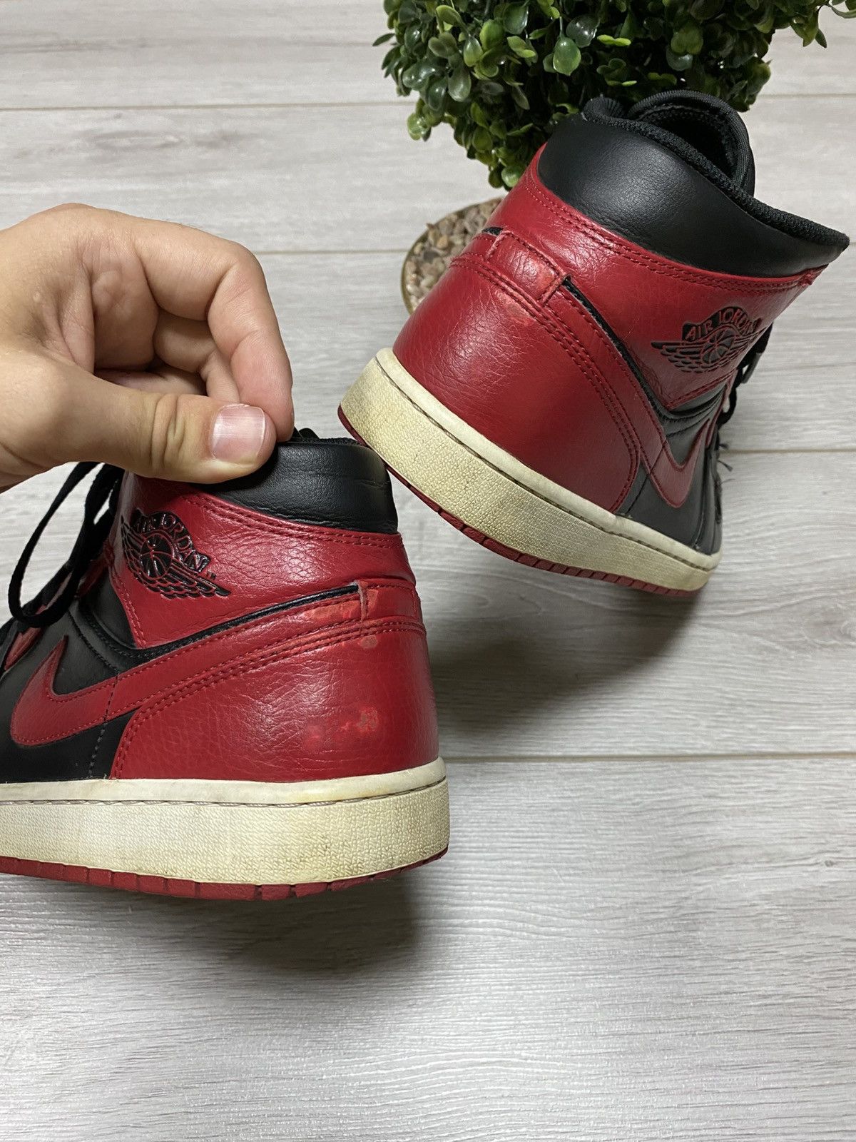 Jordan Brand Air Jordan Banned 1 (Bred 1) leather Size US 10.5 / EU 43-44 - 13 Thumbnail