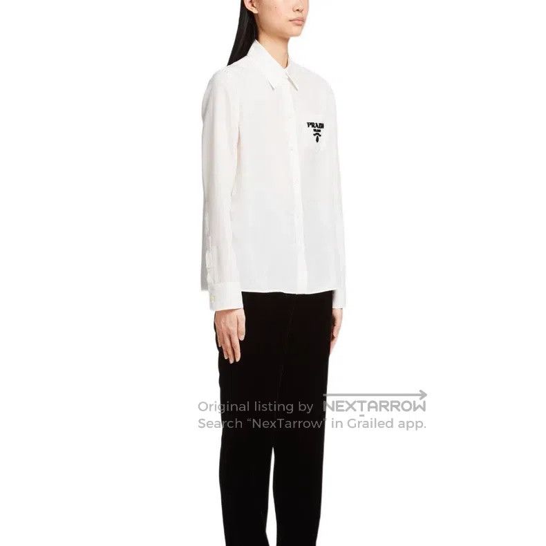 Prada Prada SS22 solid colour V-neck classic letter logo pattern Size XS / US 0-2 / IT 36-38 - 7 Thumbnail
