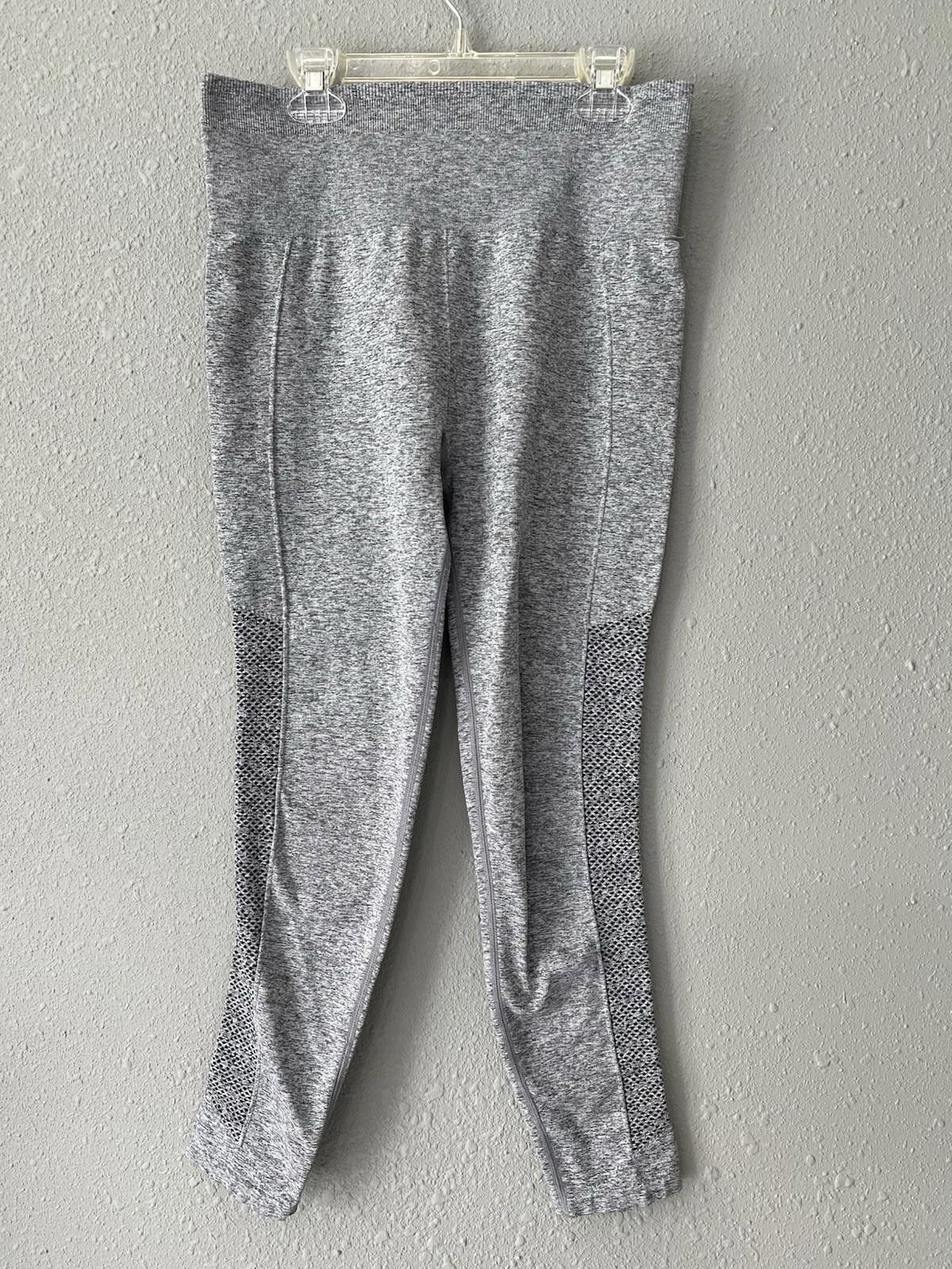 Fabletics Fabletics Seamless High-Waisted 7/8 Legging Grey Women’s S Size 28" / US 6 / IT 42 - 2 Thumbnail