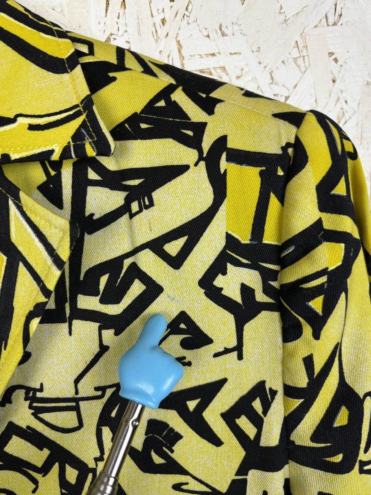 Versace Jeans Couture 90s Versace Jeans Couture Graffiti Rare AOP Blazer 26/40 Size S / US 4 / IT 40 - 5 Thumbnail