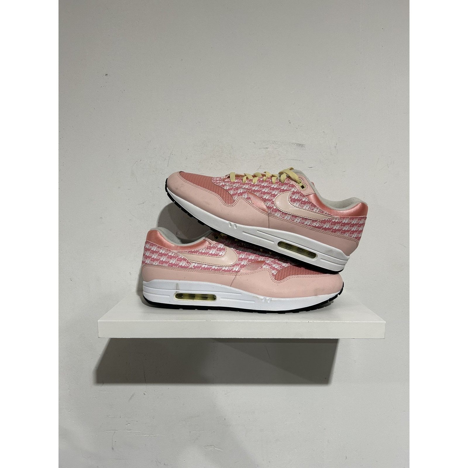 Nike NIKE AIR MAX 1 STRAWBERRY LEMONADE 2020 SIZE 14 PREOWNED Size US 14 / EU 47 - 1 Thumbnail