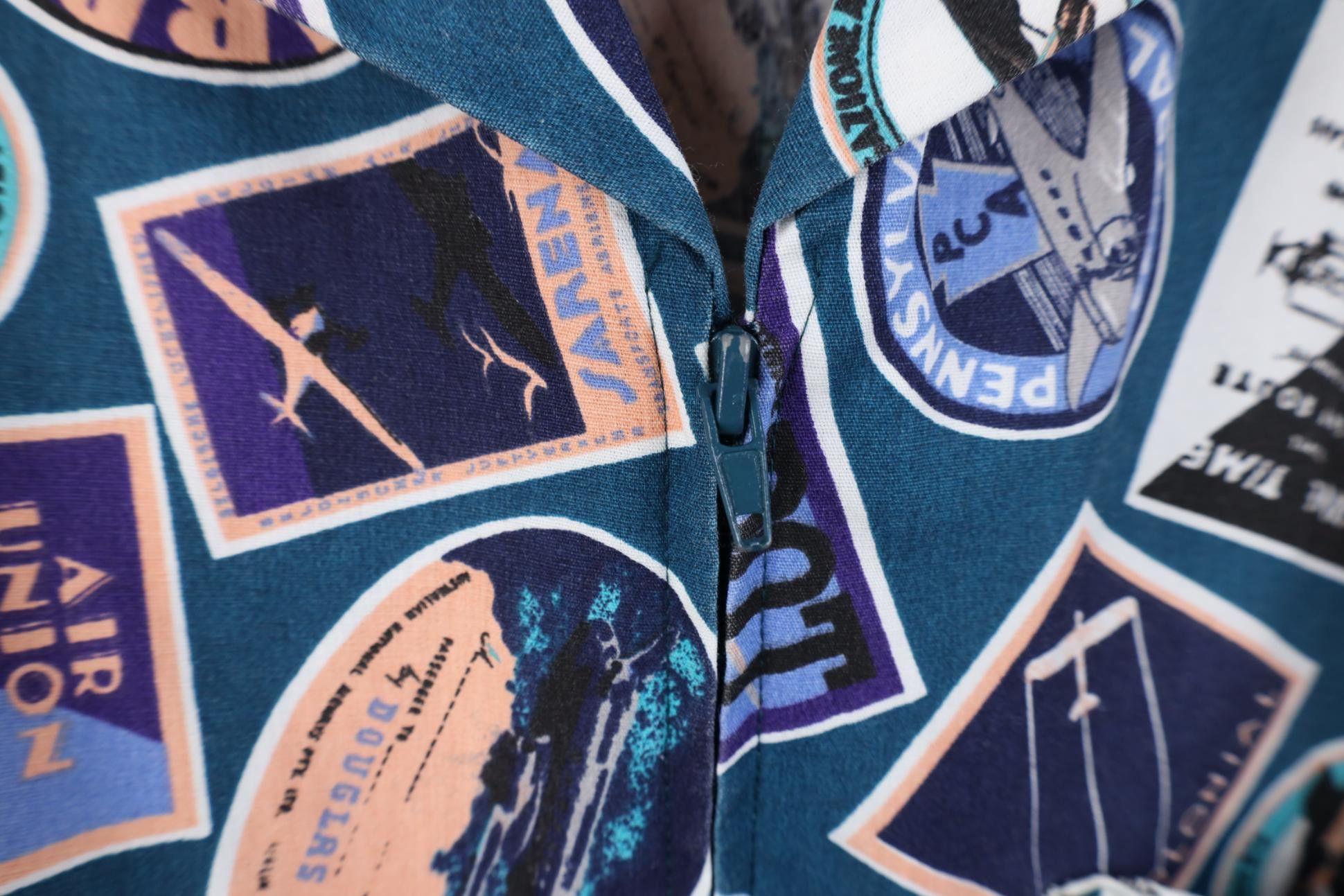 Vintage Deadstock Vintage 90s Airplane Stamp Camp Zip Shirt Jacket Size US M / EU 48-50 / 2 - 6 Thumbnail